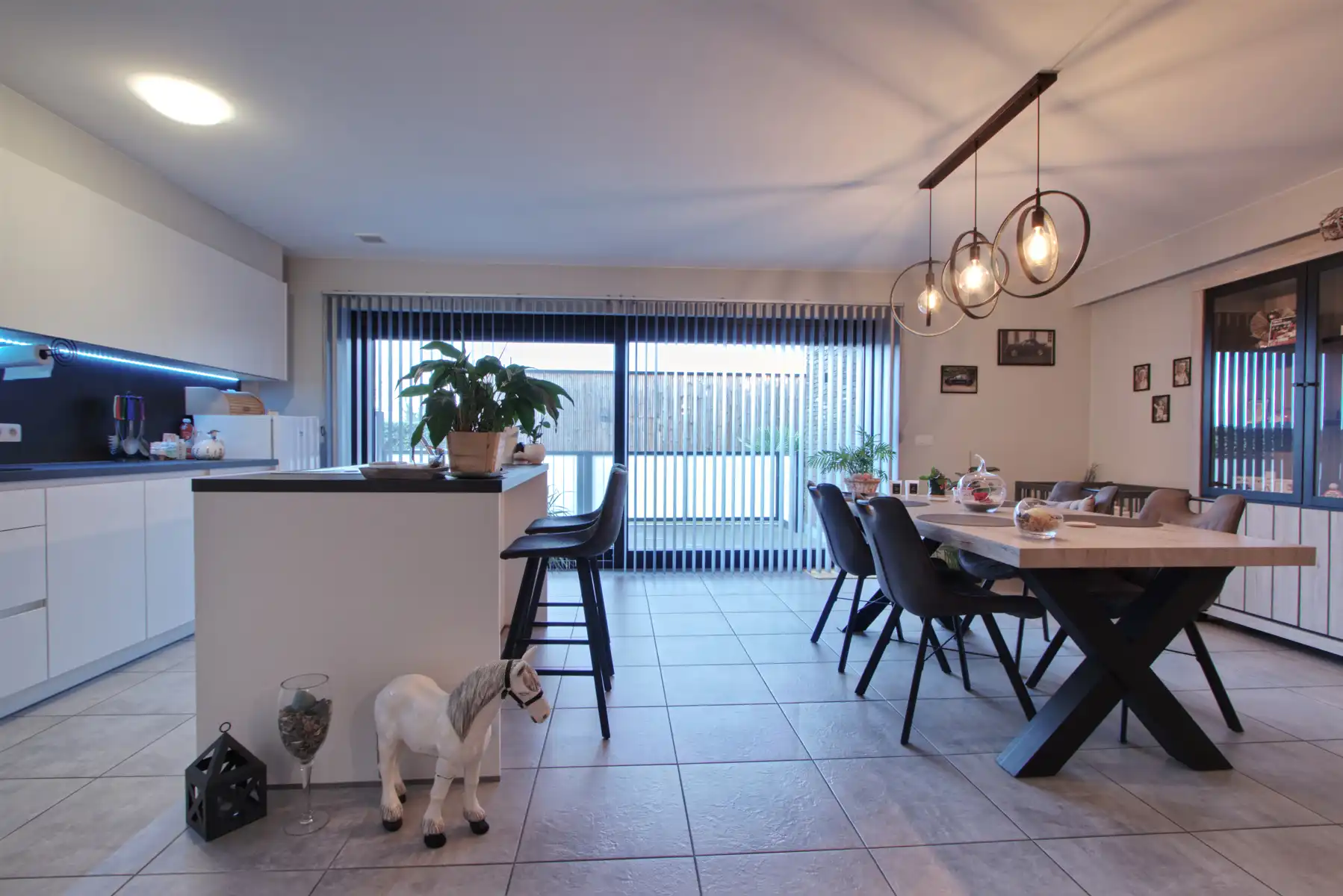 APP - 2 SLK - TERRAS - PARKING - BERGING - CENTRUM - RUSTIG foto 4