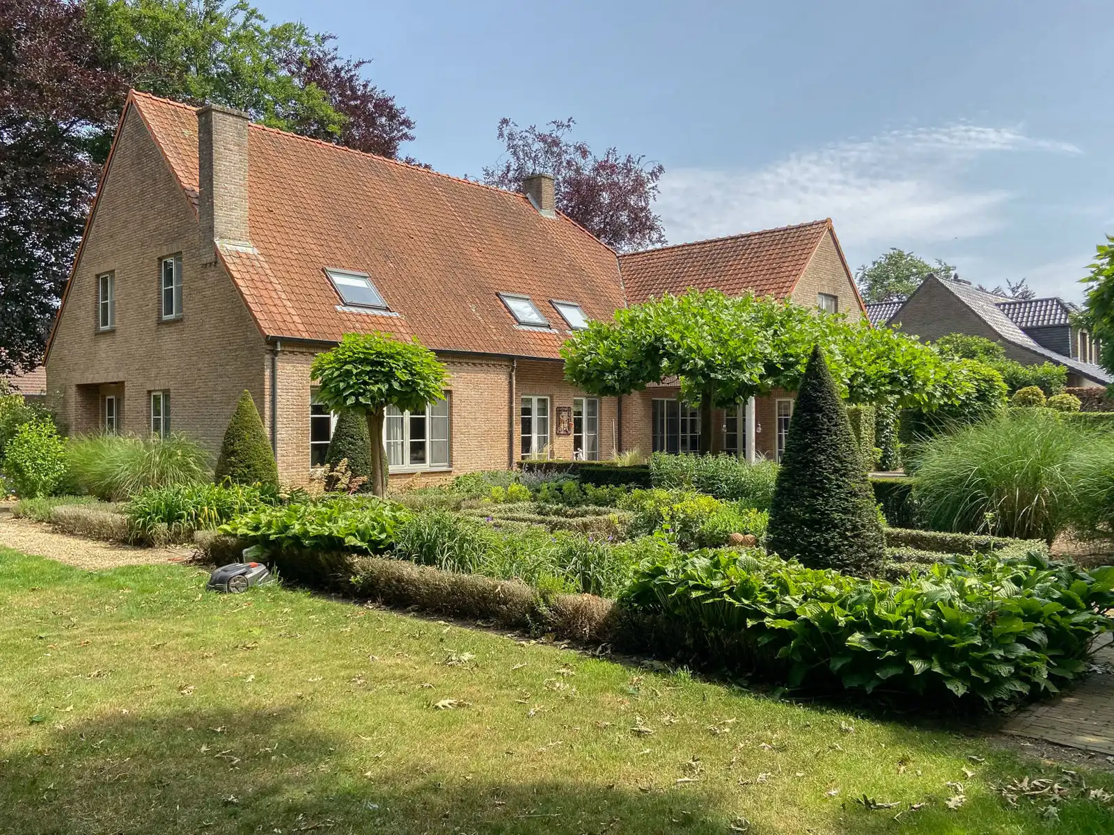 Villa te koop foto {{pictureIndex}}