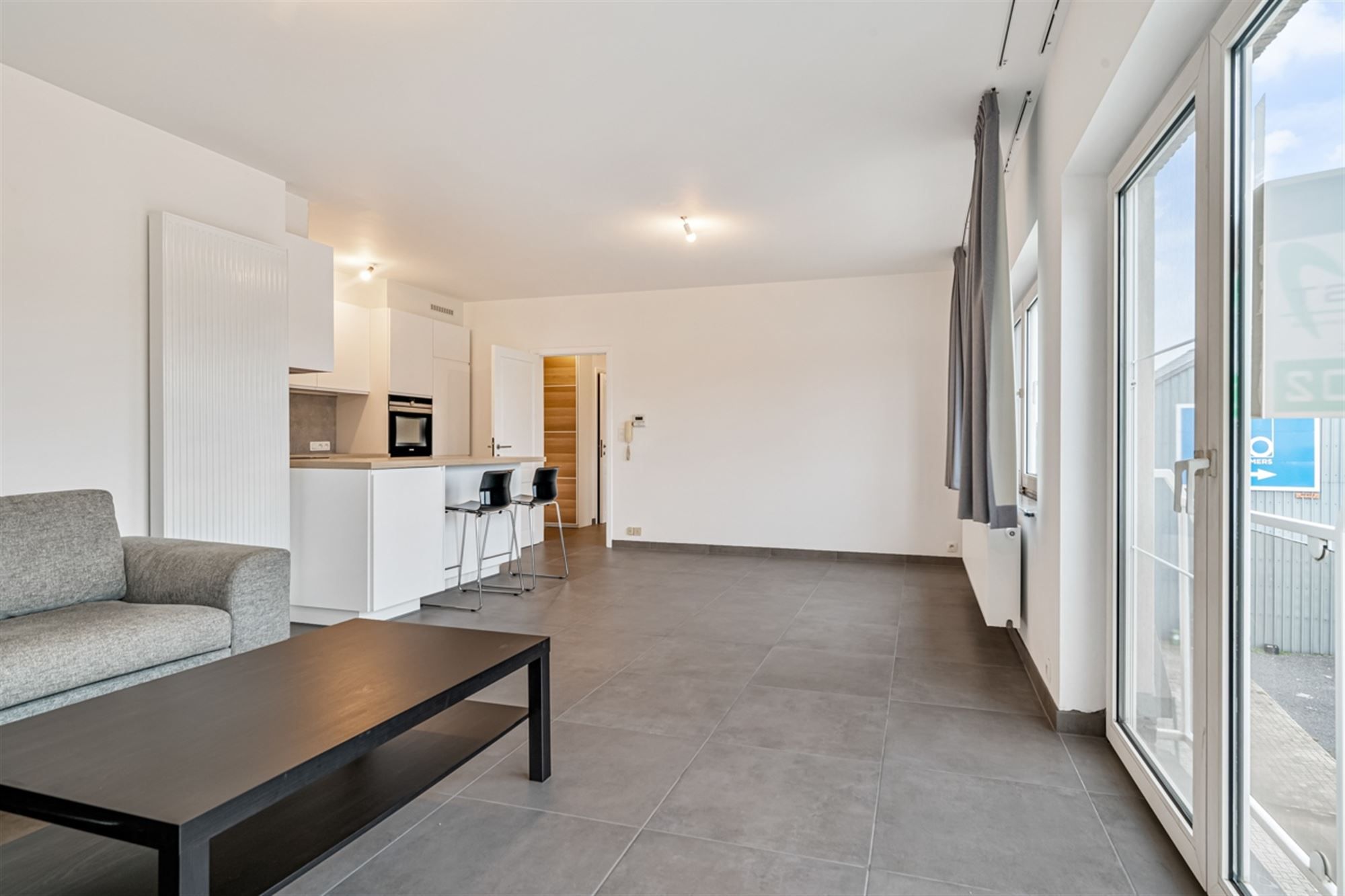 Prachtig gerenoveerd appartement te Erembodegem	 foto 3