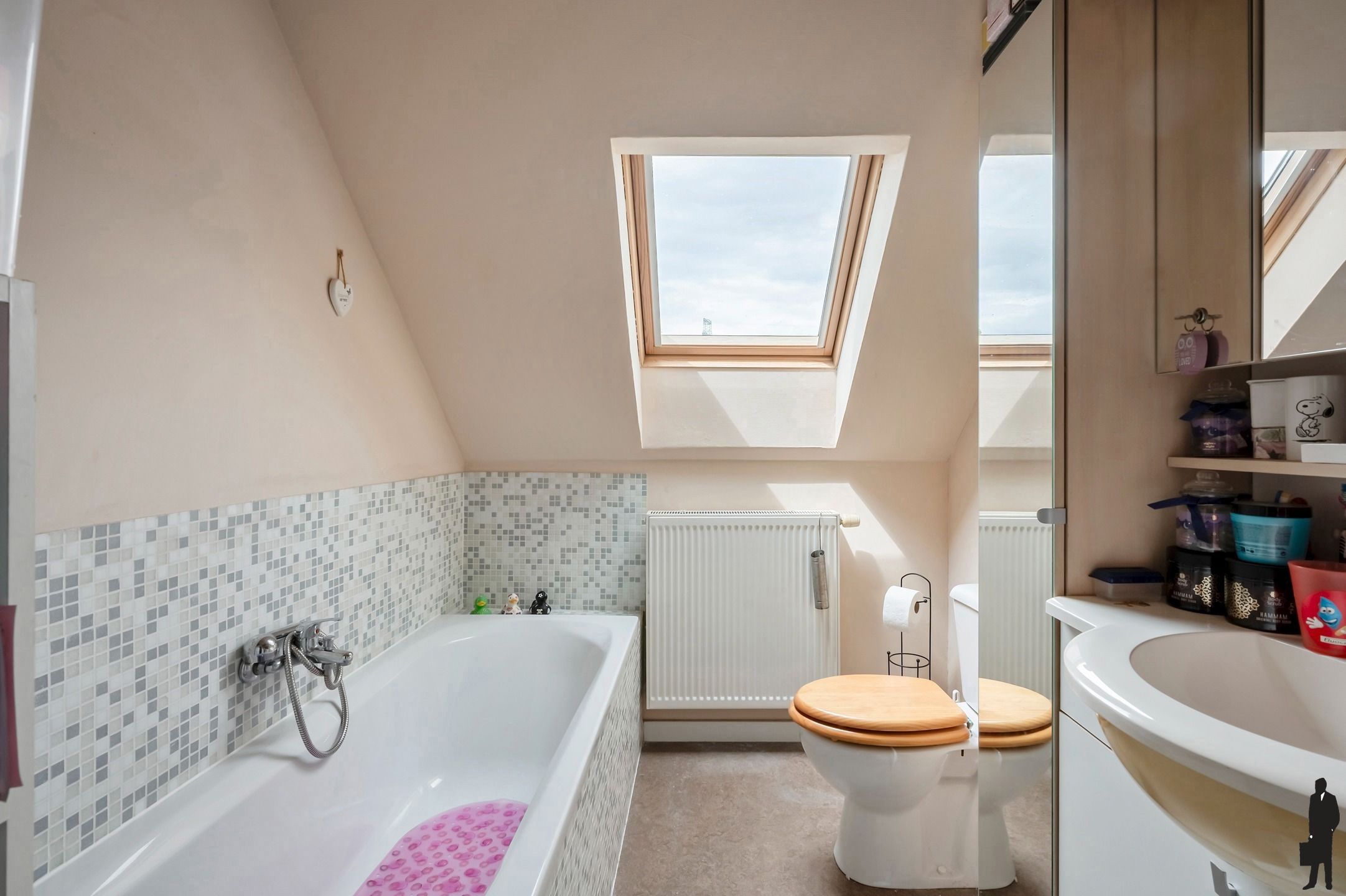 Woning in doodlopende straat met 2 slk, 2 badk en tuin op een perceel van 379 m². foto 10
