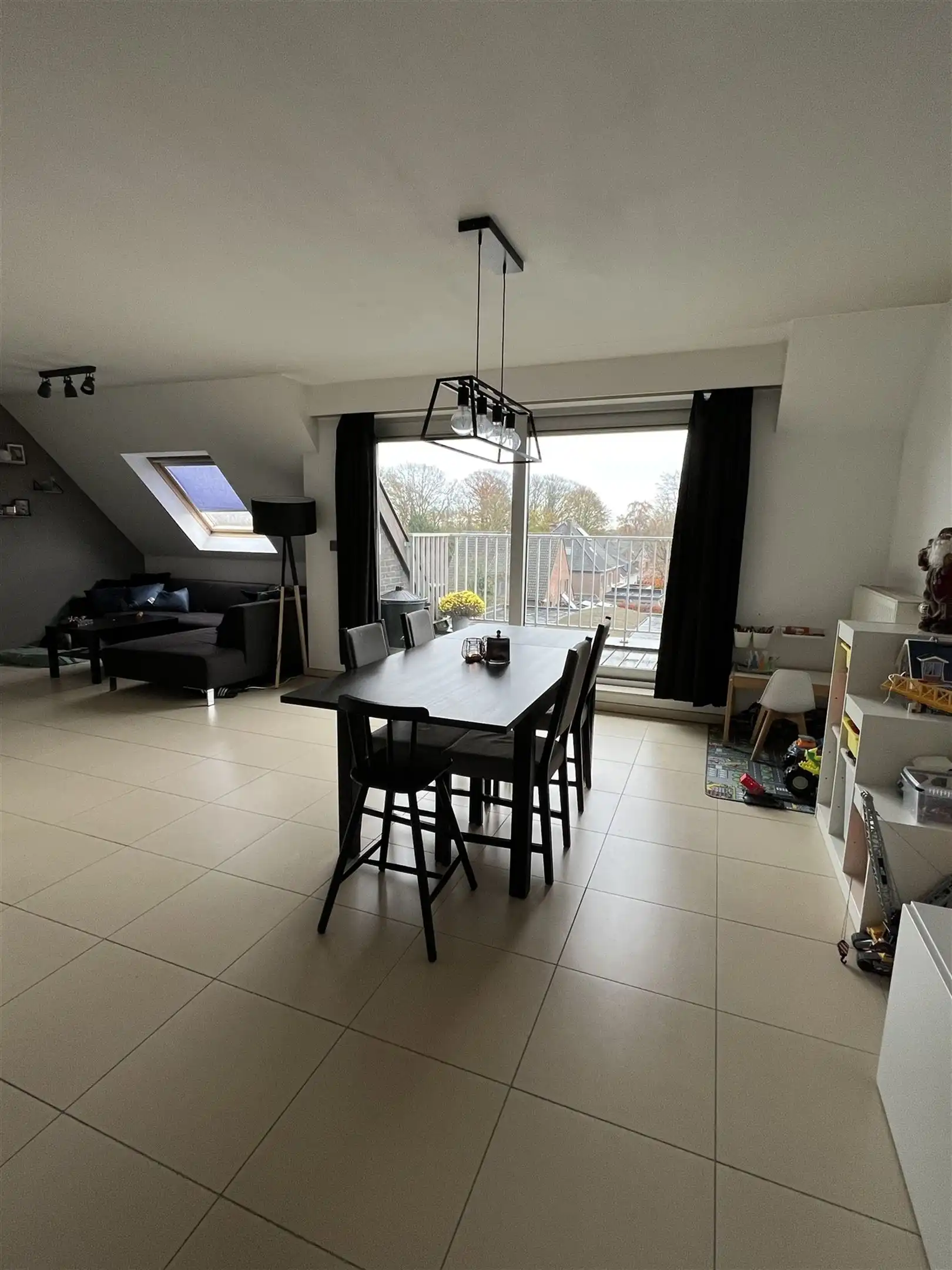 Appartement met 2 slaapkamers en terras. foto 6