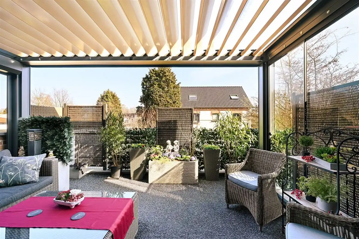 Ruim appartement met groot terras  foto 17