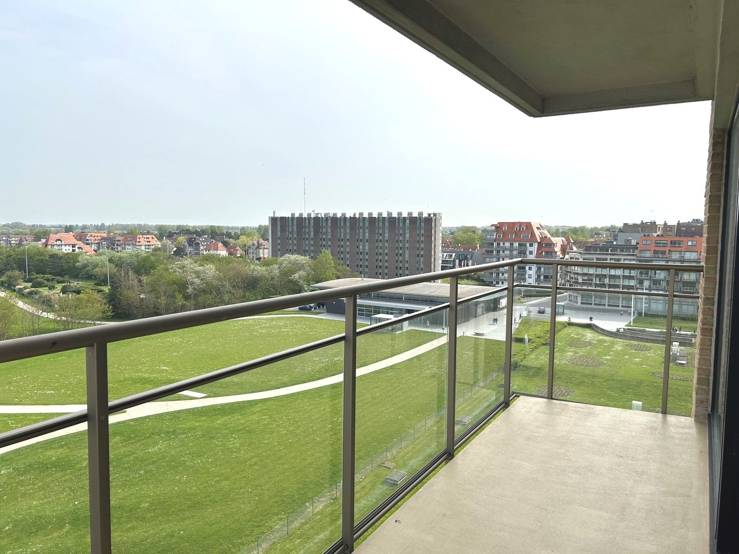 Exclusief appartement van 293M2 op de mooiste locatie van de Belgische Kust foto 4