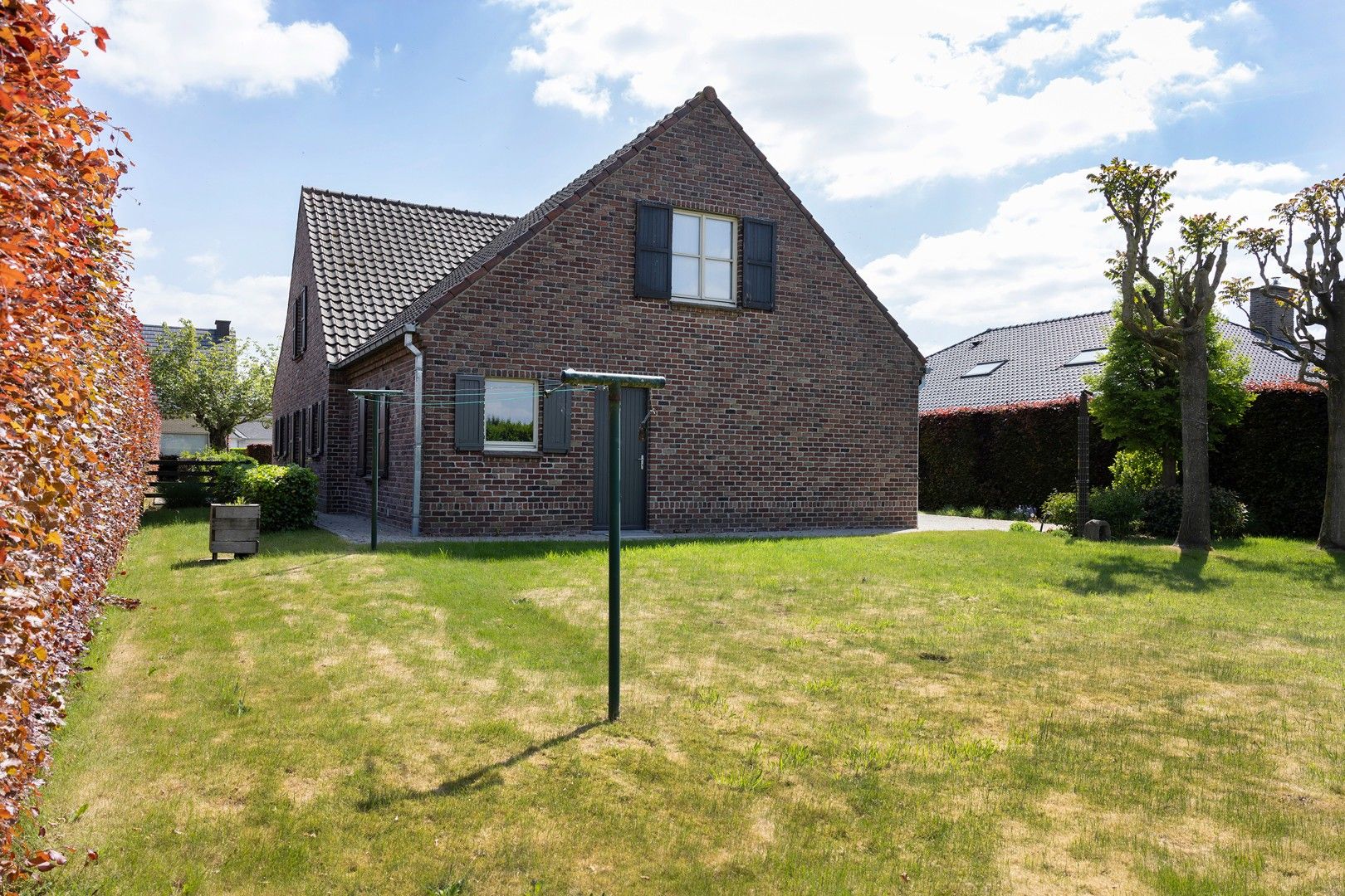Ruime, te renoveren villa met heel wat potentieel. foto 12