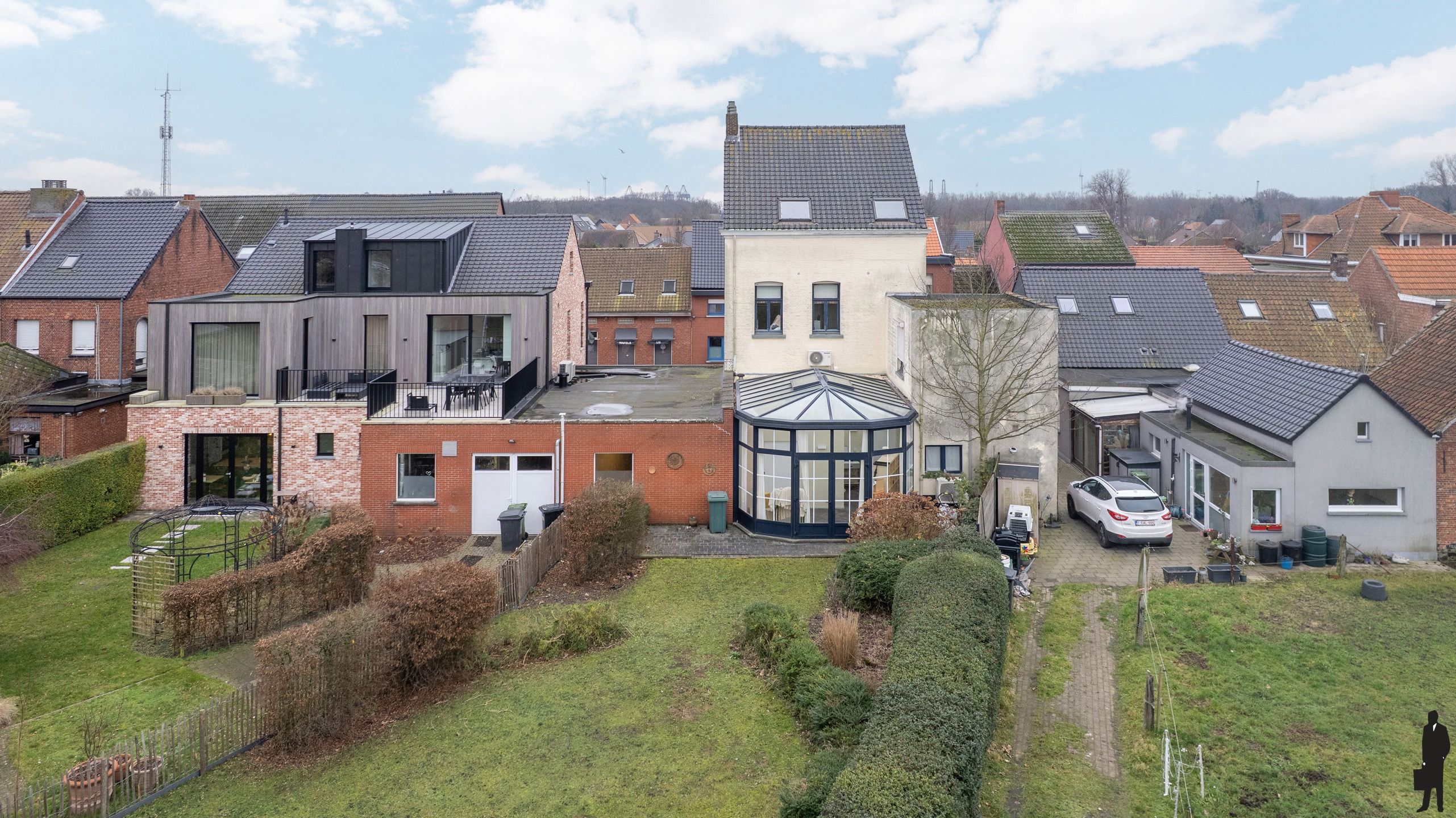 Deels gerenoveerde parel met mogelijkheden en weidegrond! foto 36