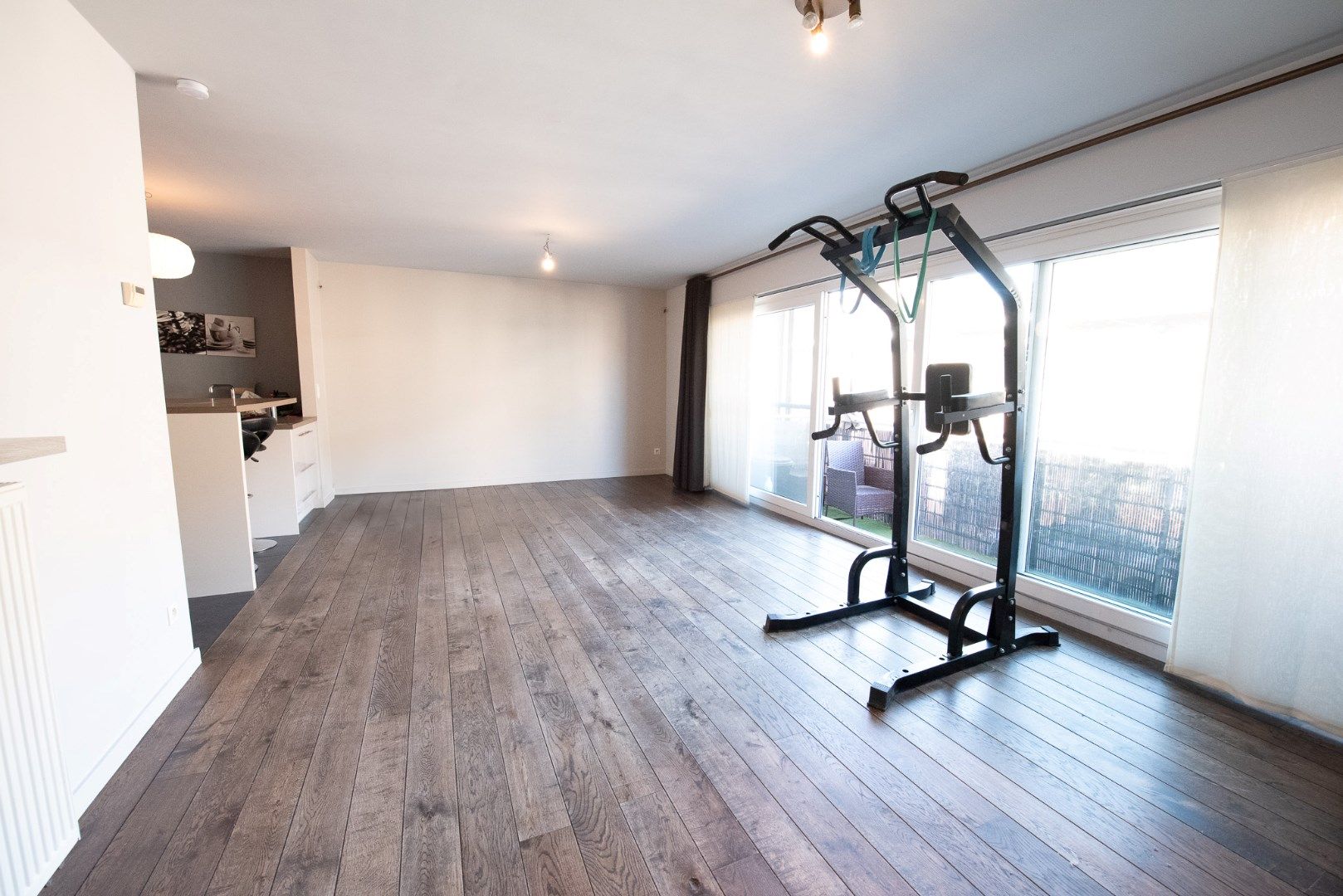 Mooi afgewerkt appartement TE HUUR nabij centrum van Desselgem in 'residentie Briek Schotte'.  foto 4
