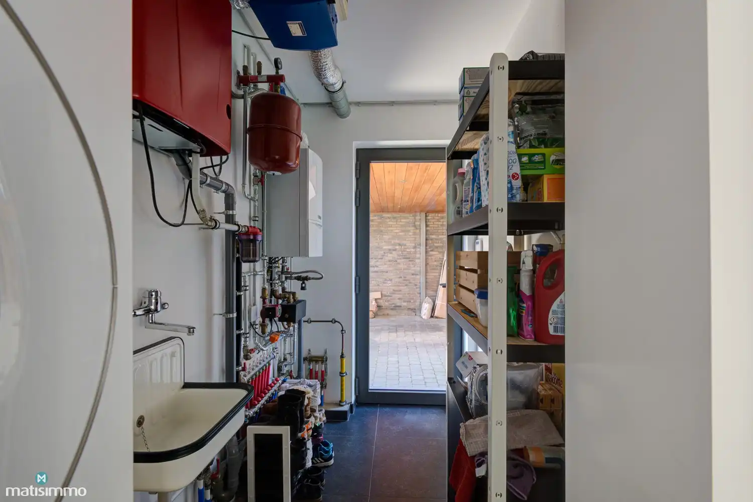 RUIME NIEUWBOUWWONING MET 3 SLAAPKAMERS, TUIN EN CARPORT MET AUTOMATISCHE POORT NABIJ HET CENTRUM VAN BILZEN foto 15