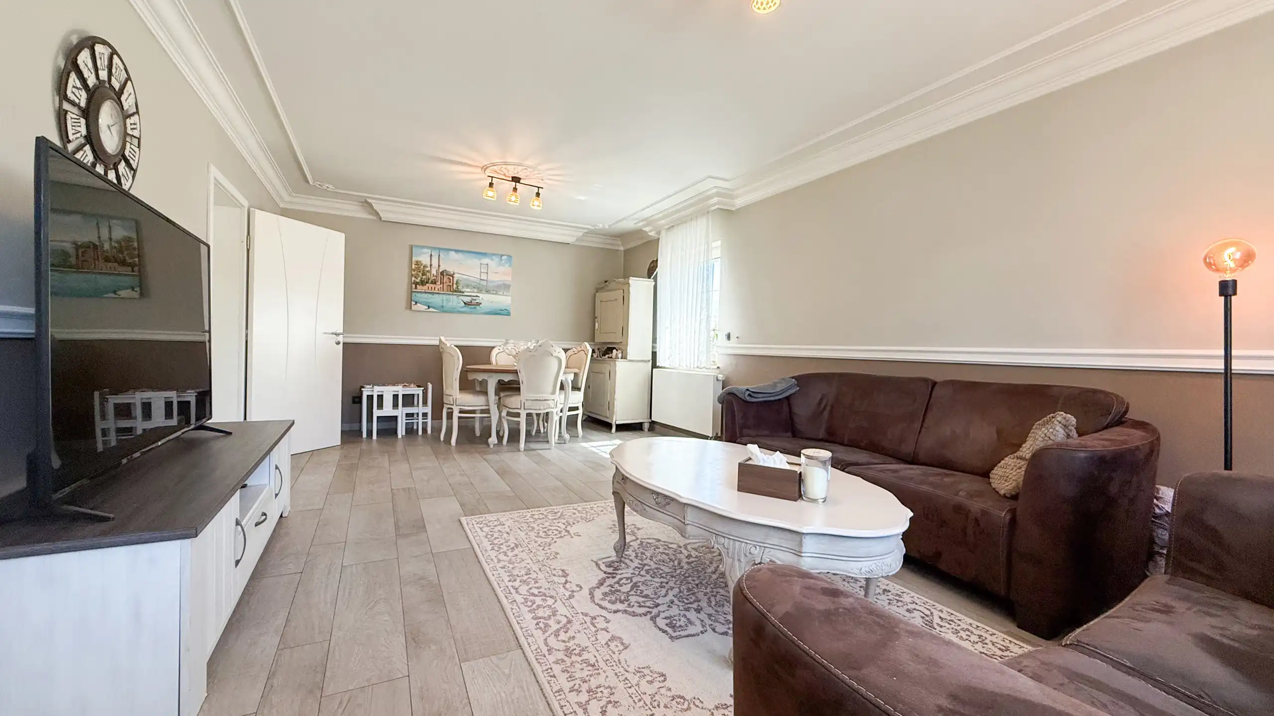 Instapklare gezinswoning met 3 slpk op toplocatie in HH! foto 2