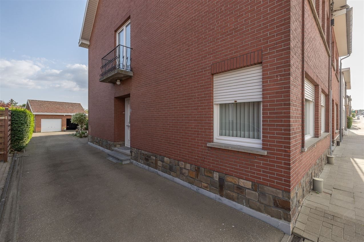 Label c, 4 slpk, mooie tuin, traplift, vernieuwd foto 4