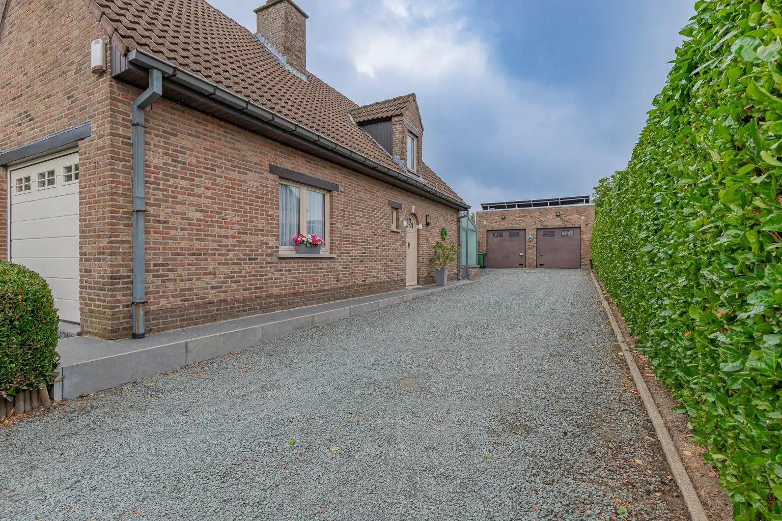 Rustig gelegen woning met 3 slaapkamers en ruime werkplaats foto 19