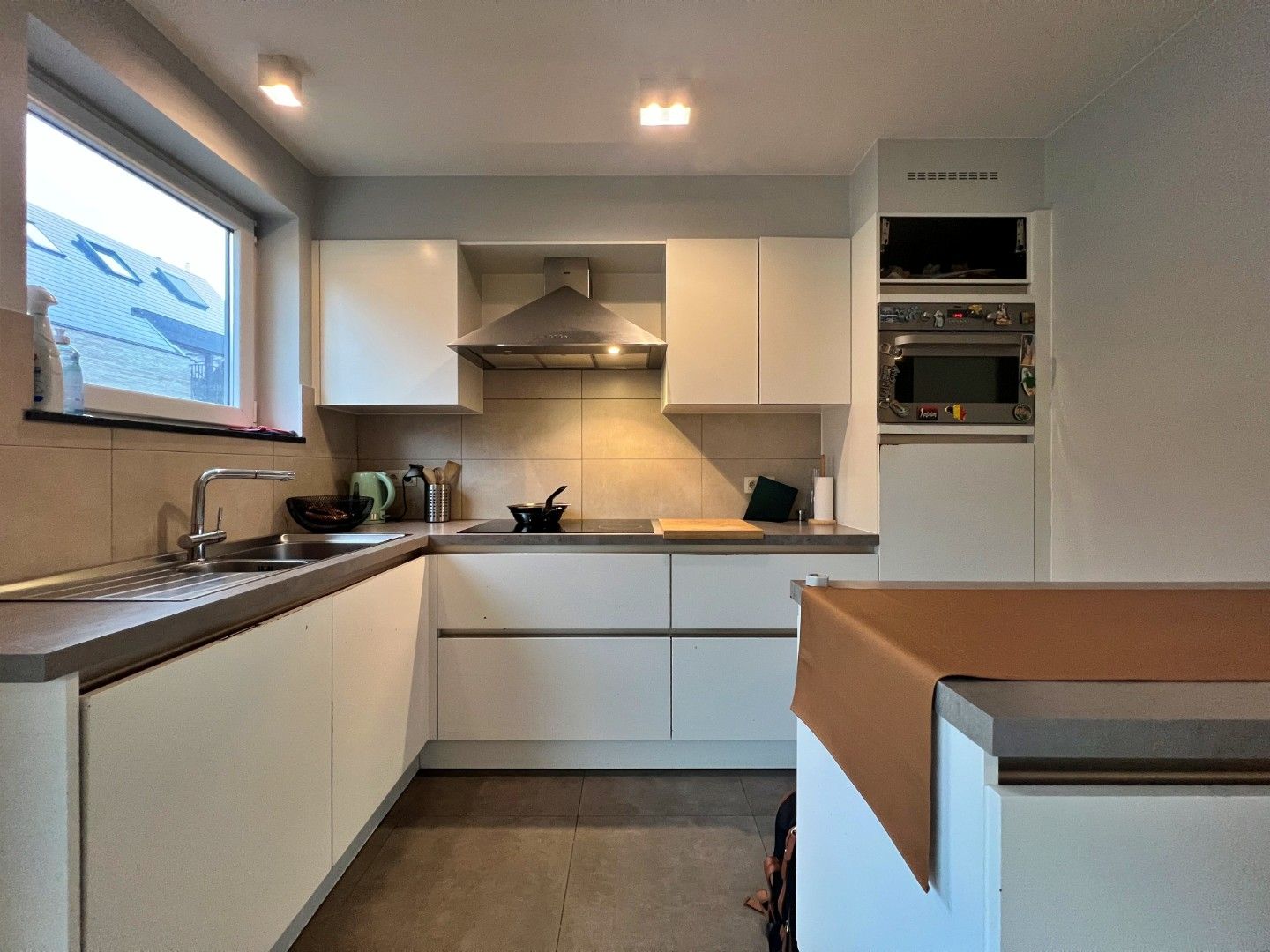 2-slaapkamerappartement met terras en garage in Lovendegem foto 7