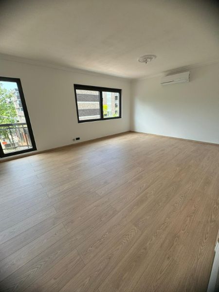 Appartement met 3 slaapkamers en garage in hartje Genk foto 4