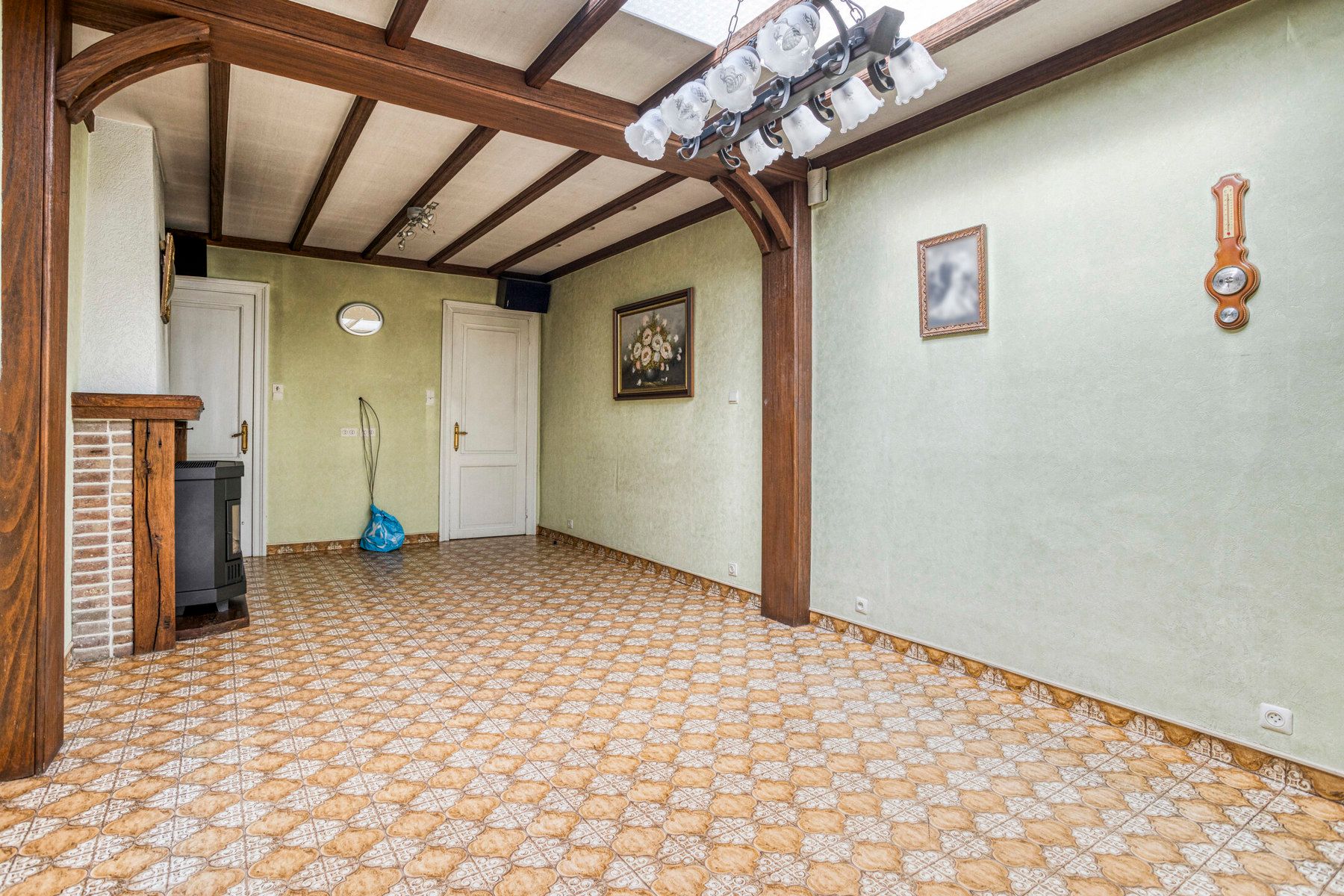 Goedgelegen woning met 3 slaapkamers ! foto 3