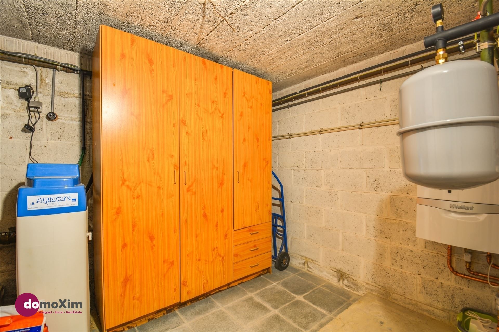 Ruime gezinswoning met centrale en rustige ligging in een residentiële villawijk foto 20