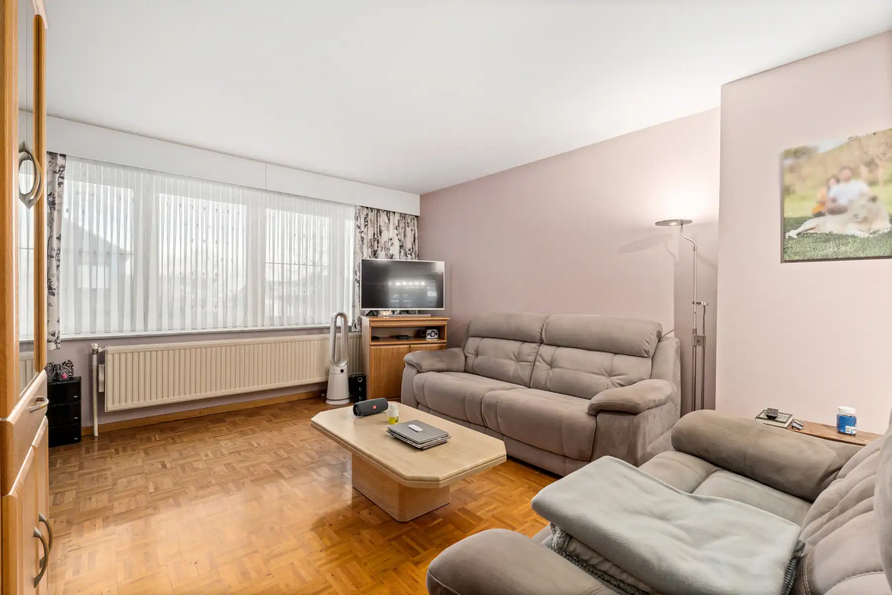 Woning met 2 ruime slaapkamers, een garage en tuin foto 3