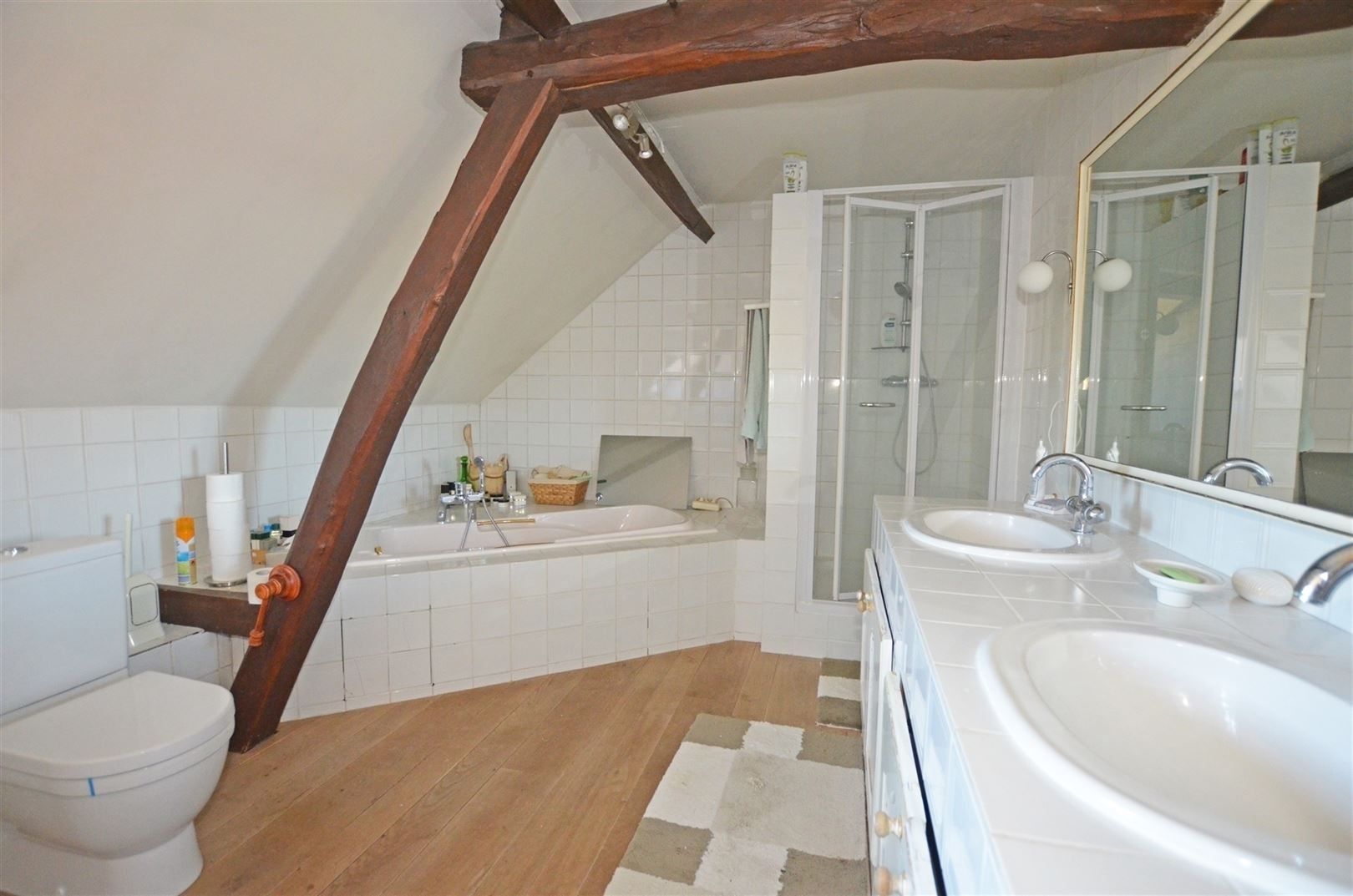 Landelijk gelegen vierkantshoeve op ±1.4Ha foto 20