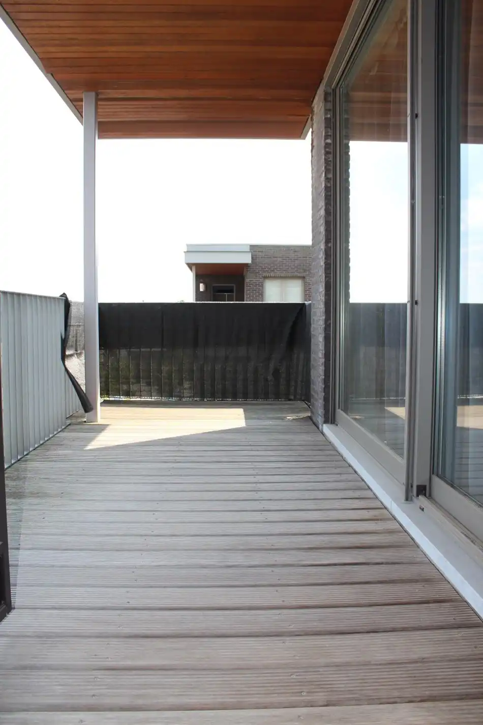 Ruim appartement met terras in het centrum van Lommel. foto 7