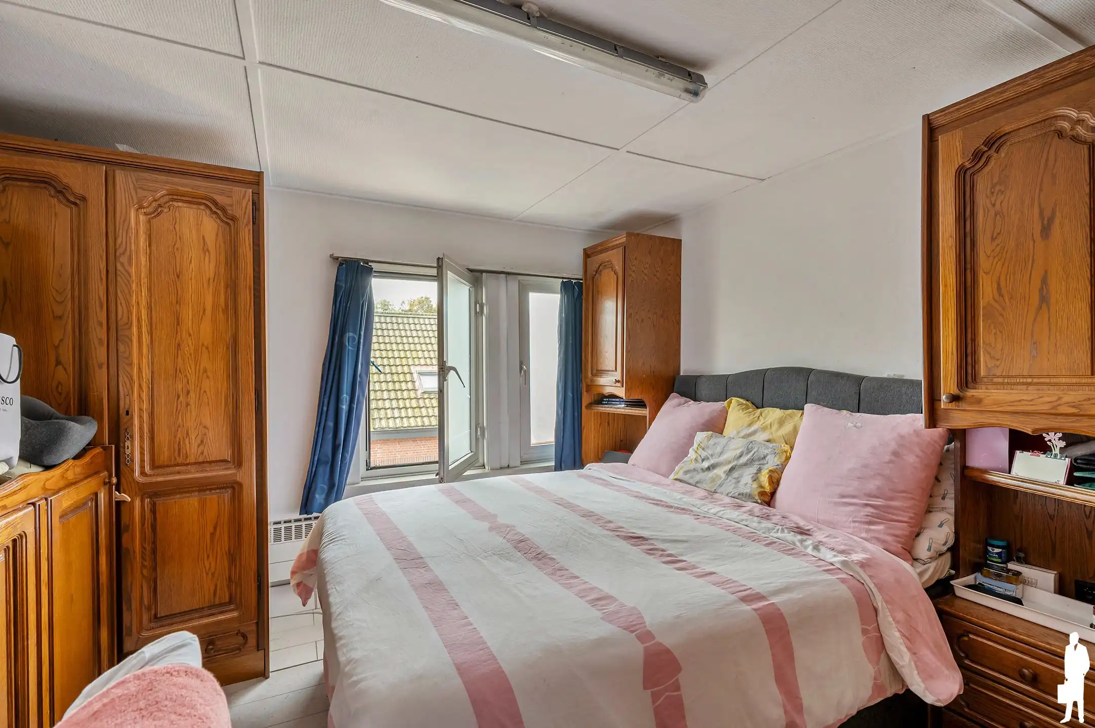 Ruime te renoveren woning, 3 SLK, inpandige garage foto 8