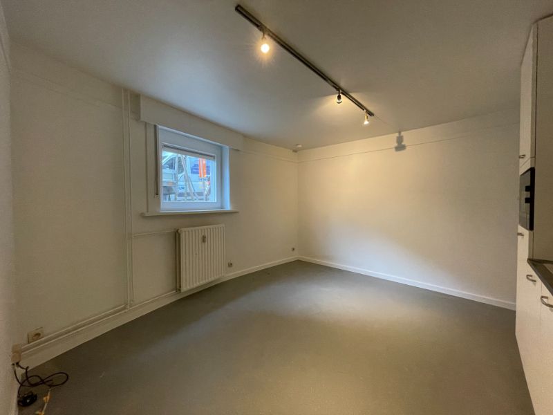 Gerenoveerde studio nabij Citadelpark en Sint-Pietersstation - enkel studenten foto 3
