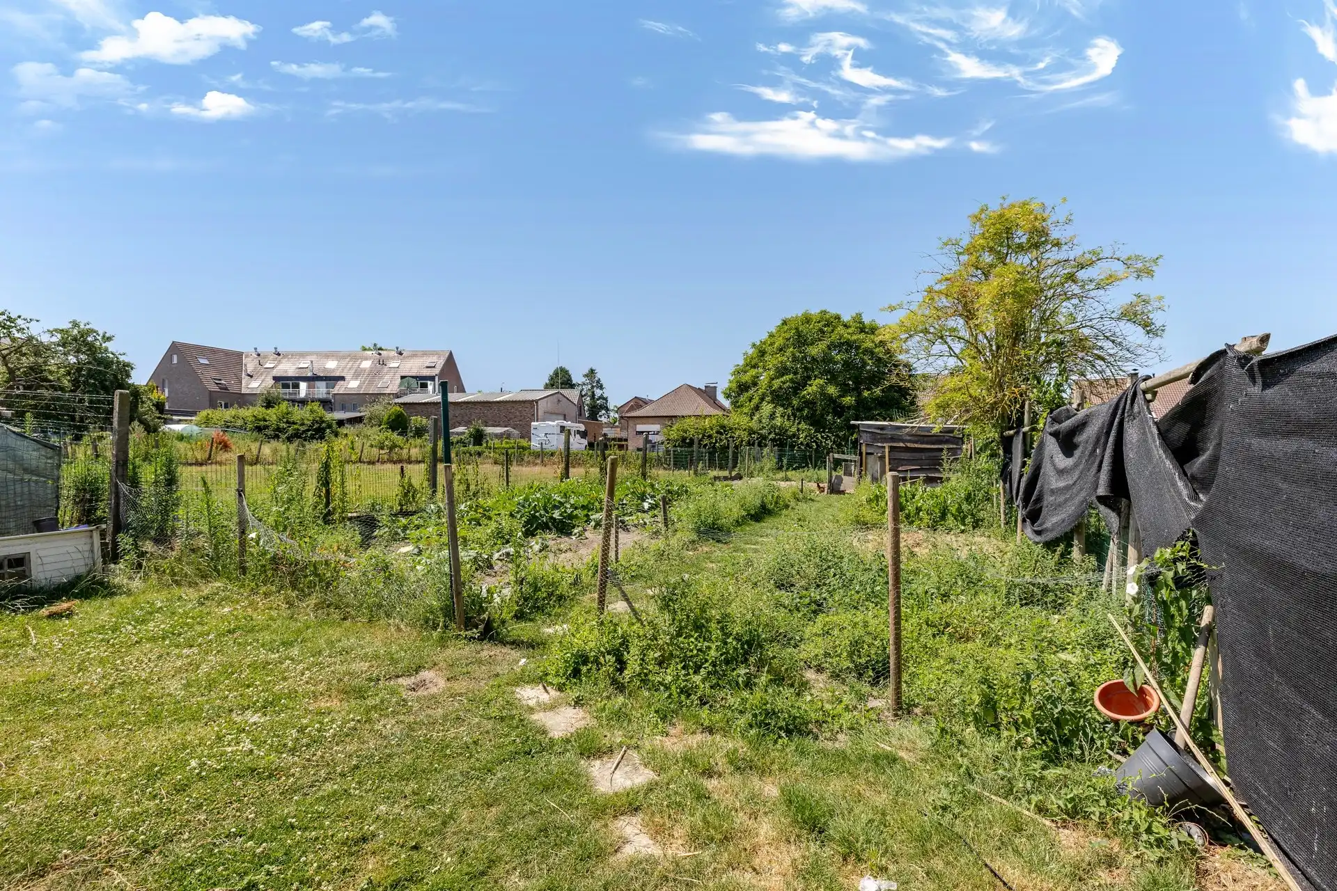 Ruime gezinswoning met grote tuin in Burst foto 17