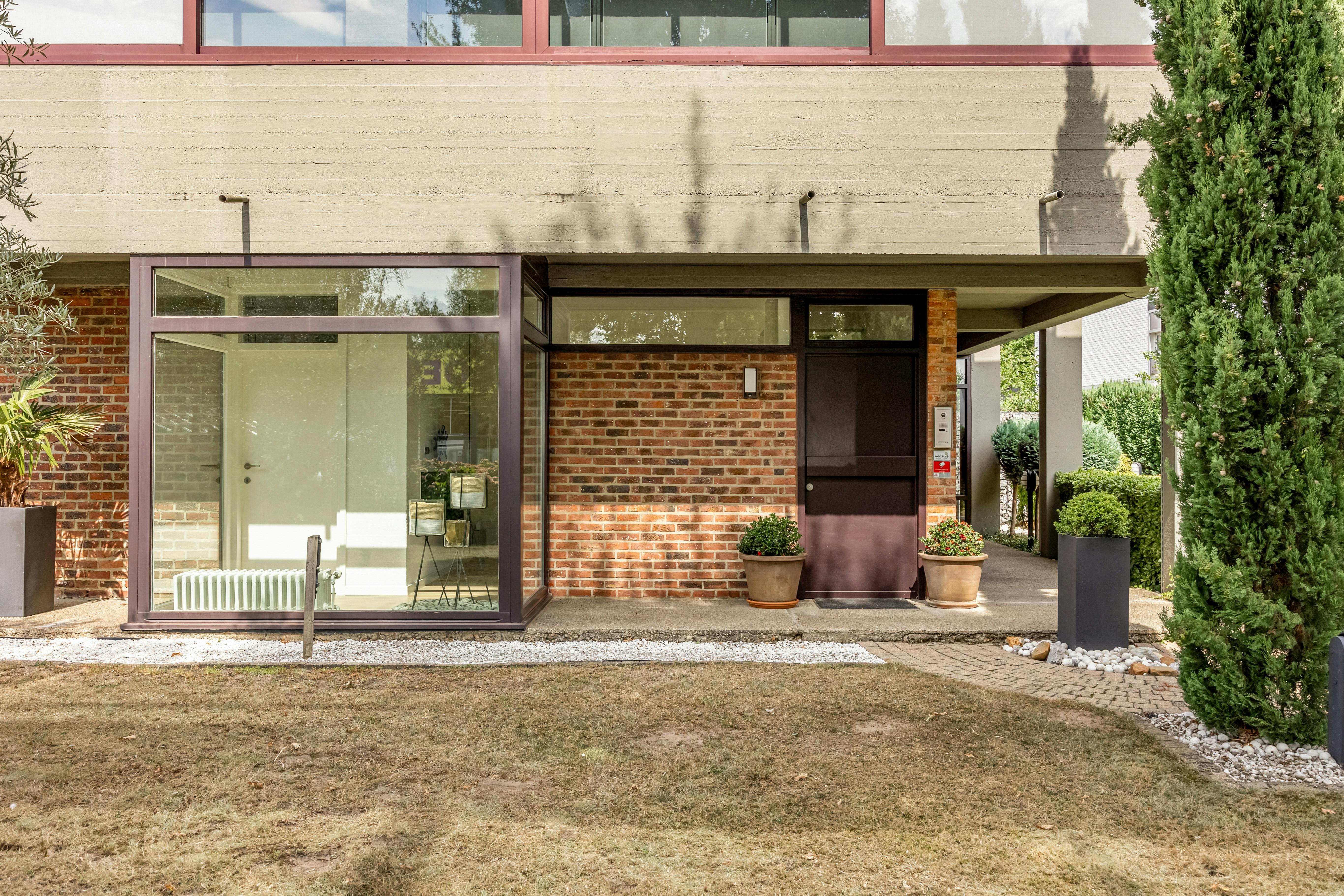 Uitzonderlijke villa met praktijk op toplocatie in Hasselt foto 4