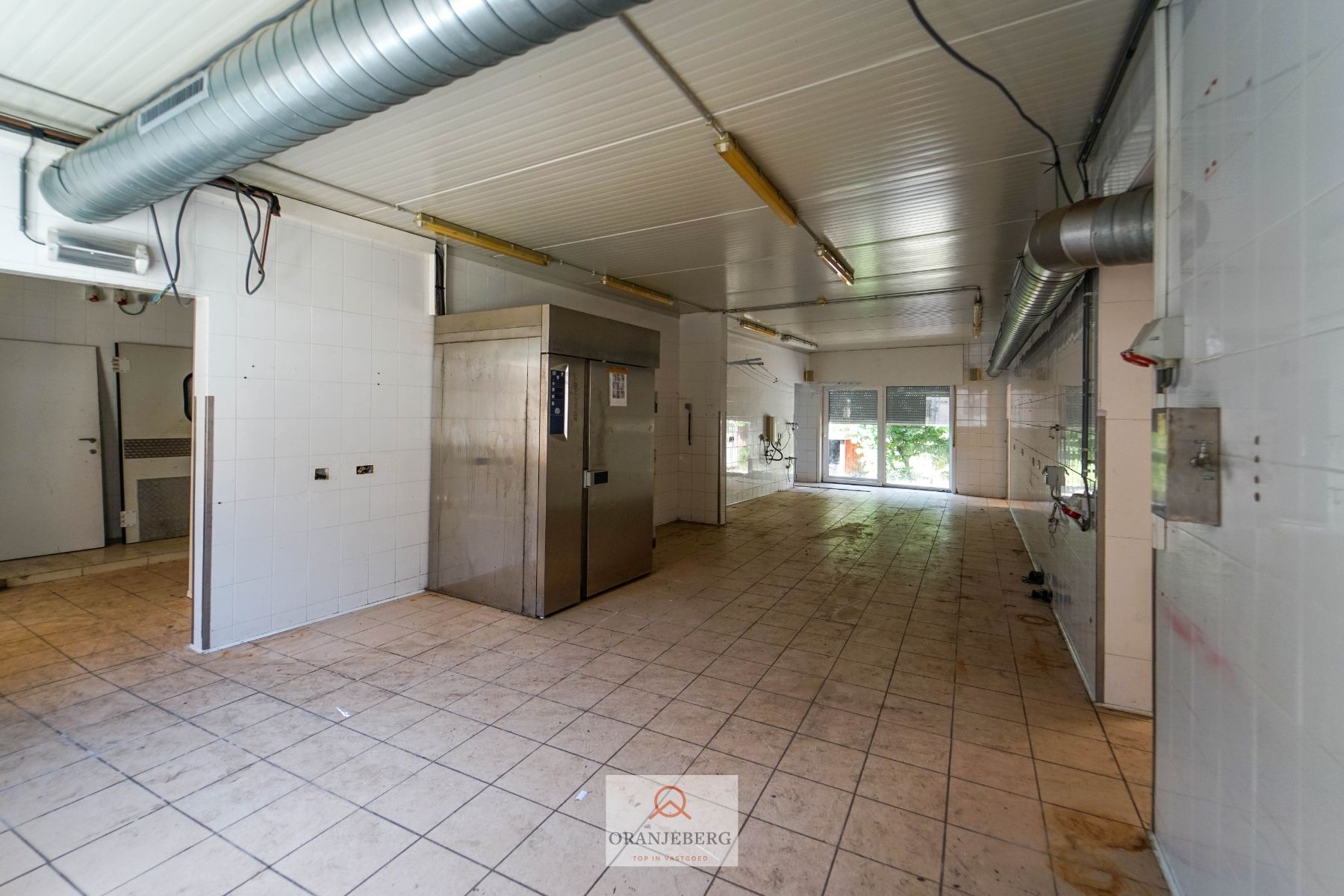 Ideaal te renoveren rijwoning + werkplaats + garage + tuin voor 591m² foto 14