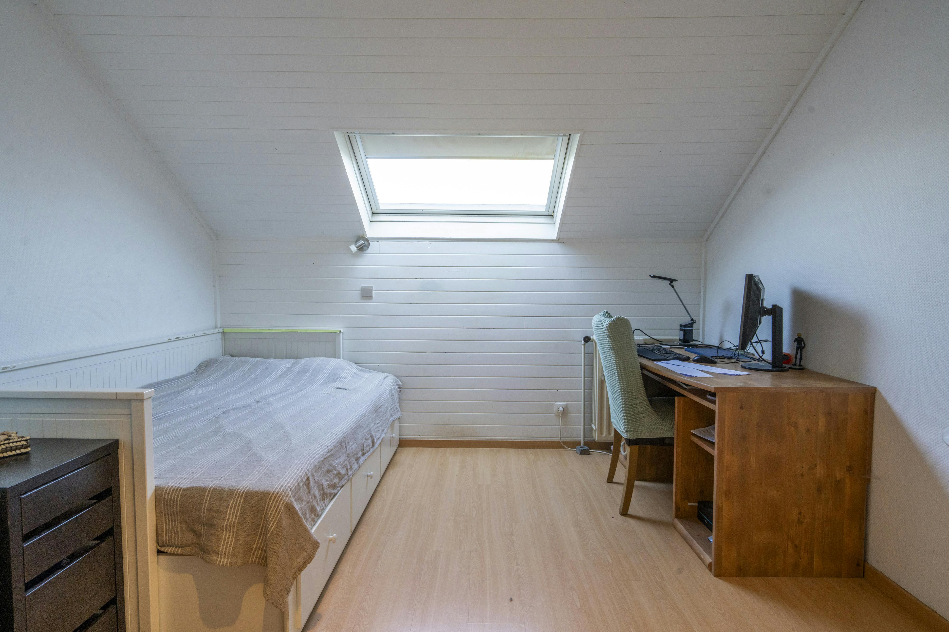 Ruim huis te koop in kortrijk met tuin en 4 slaapkamers foto 10