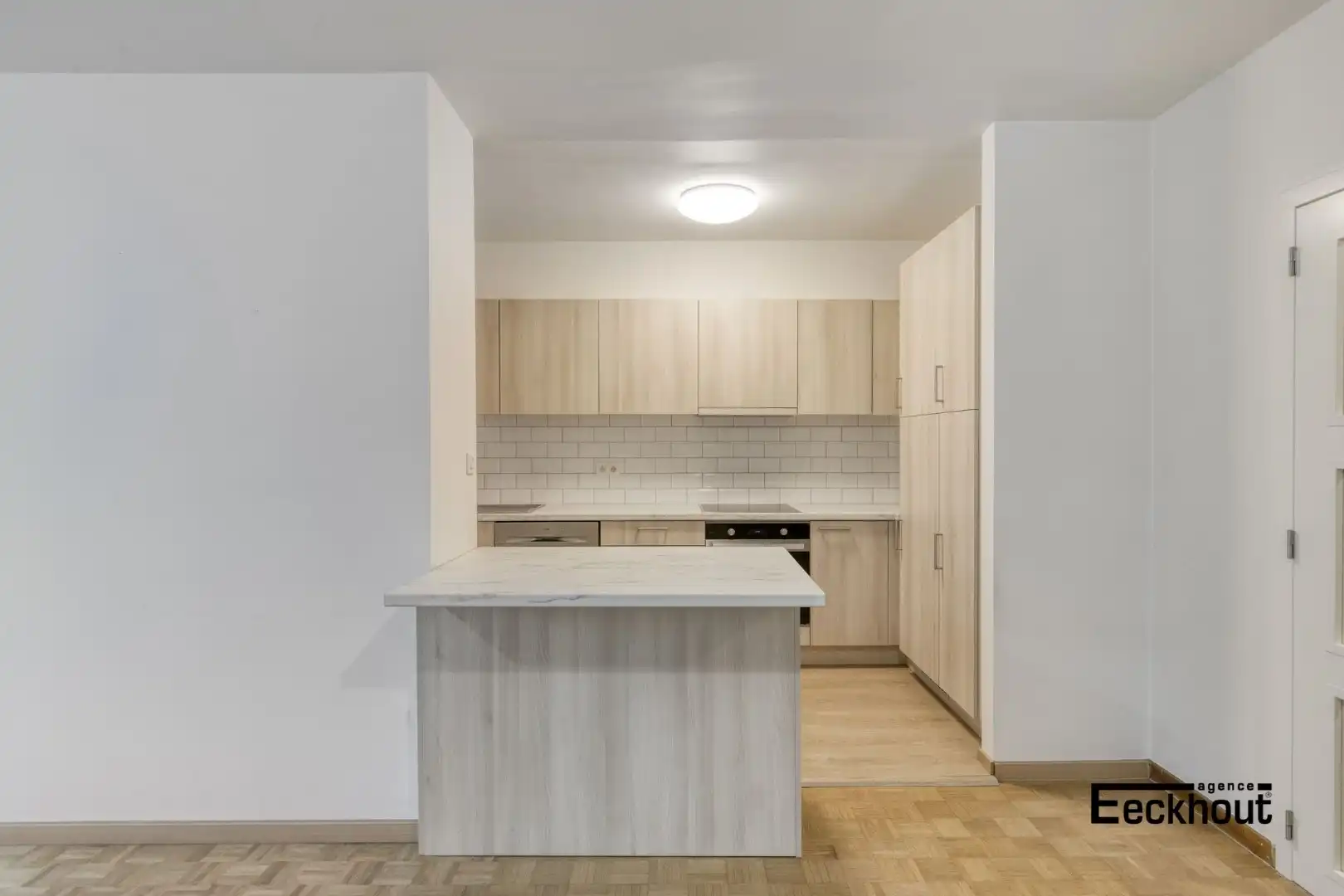 Ruim instapklaar appartement met 3 slaapkamers in centrum Oostende, met fietsenberging en dicht bij strand!  foto 6