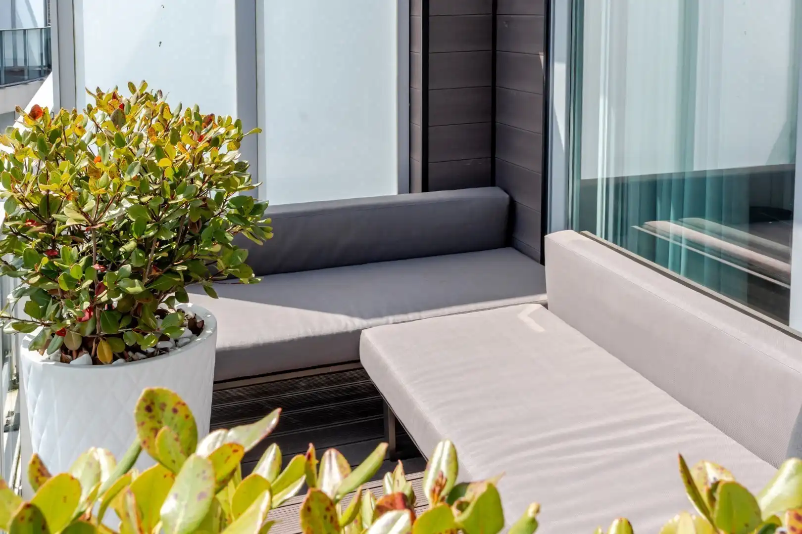 2-slaapkamerappartement met zonovergoten terrassen, hoogwaardige afwerking en topligging nabij zee foto 7