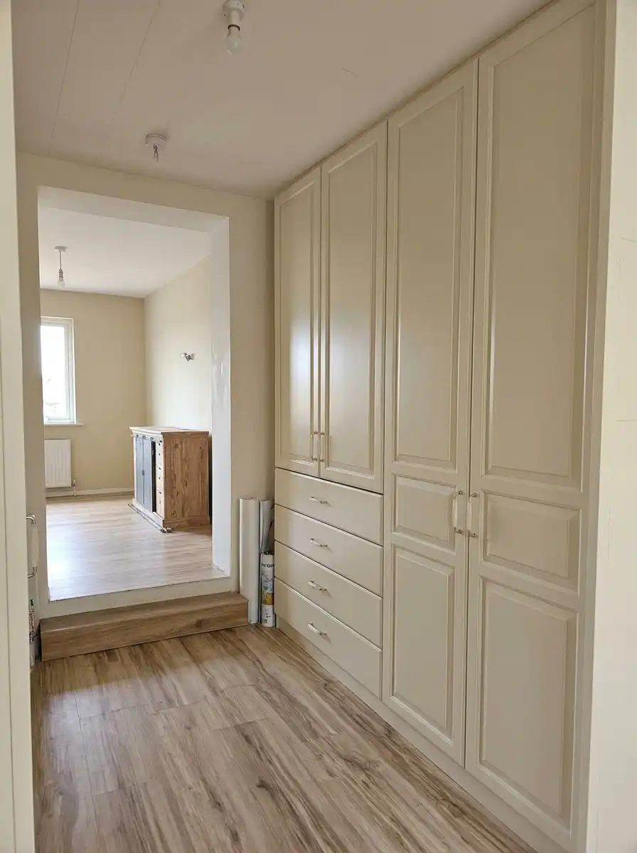 Gerenoveerde woning met riante leefkeuken, 3 slaapkamers, garage en gezellige tuin in rustige buurt foto 8