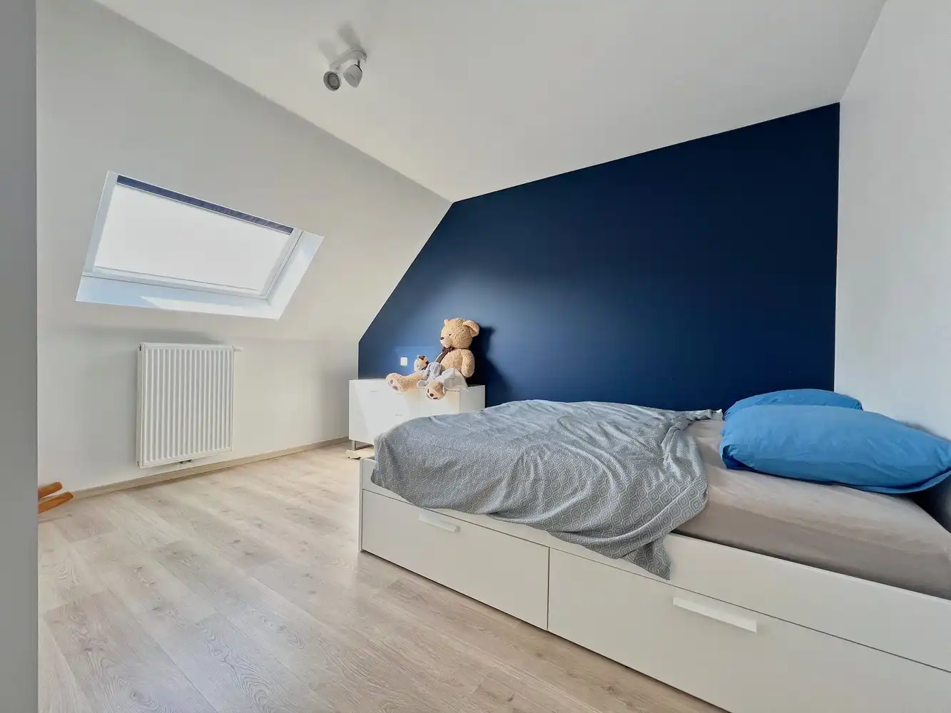 Lichtrijke, unieke gezinswoning (4 slpks) +zonnige tuin foto 11