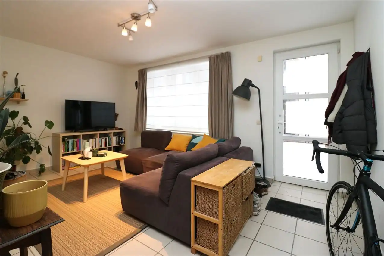 Centrale, zeer gezellige stadswoning met 2 slpk. en koer foto 3