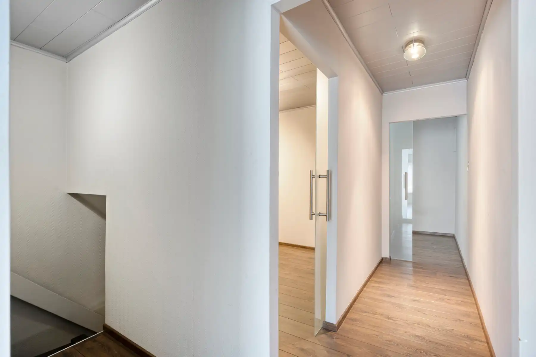 Commercieel gelijkvloers met woonst foto 19