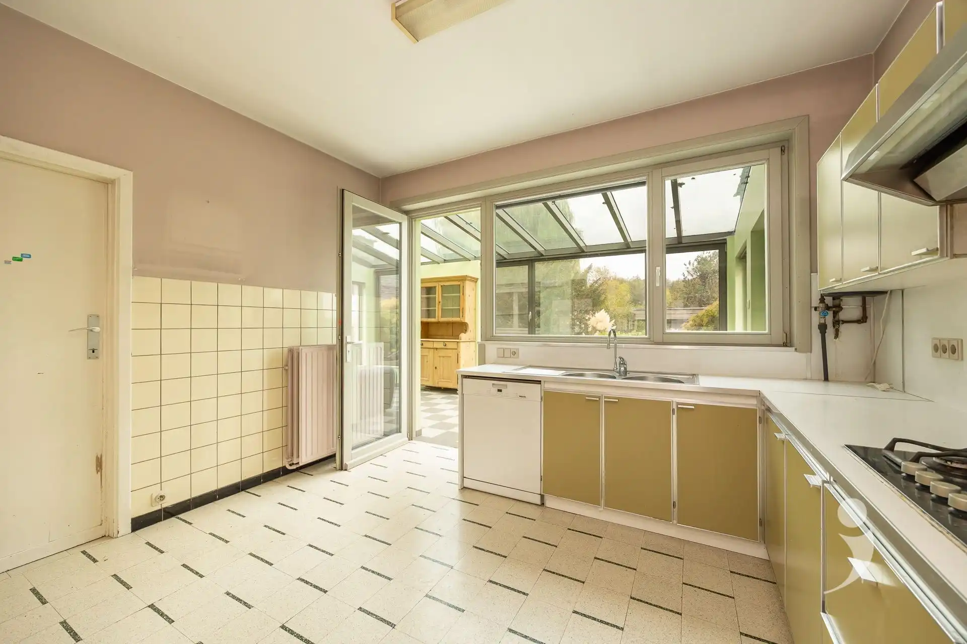 Vrijstaande woning met karakter en bijzonder veel potentieel in Erps-Kwerps foto 12