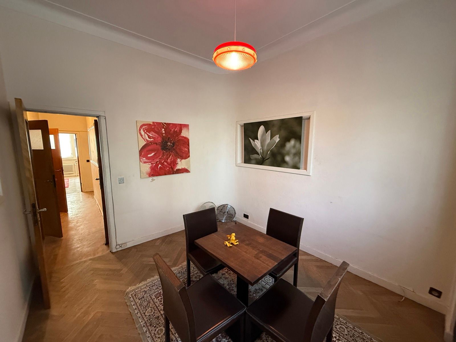 Te renoveren gelijkvloers appartement met 2 slaapkamers foto 3