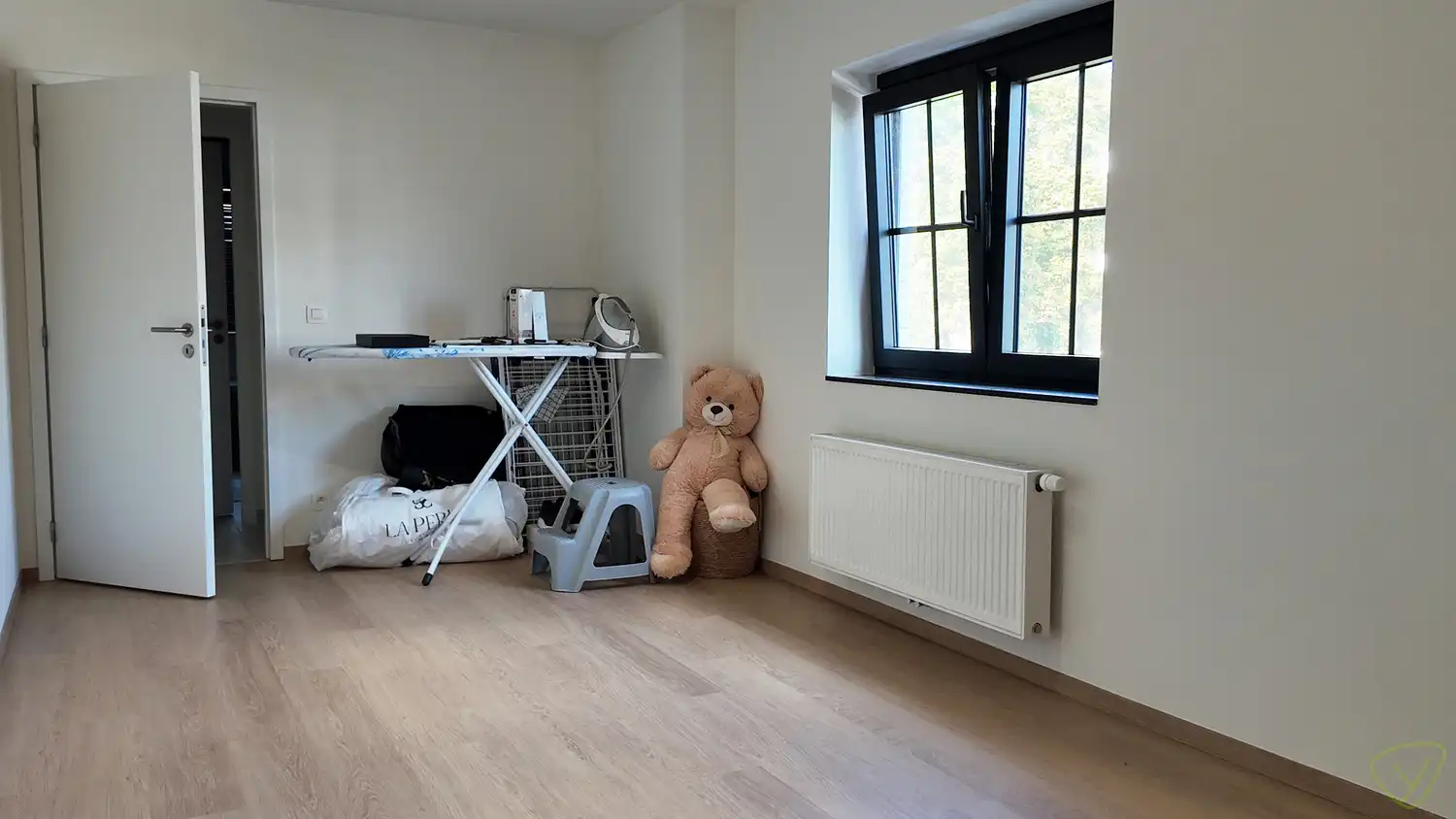 Halfopen prachtig afgewerkte woning vlakbij het centrum van Eeklo foto 21