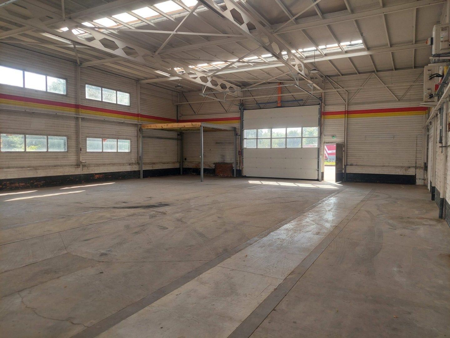 LAREGO - KMO UNIT D1 -  300m² binnen + 600m² buiten - a/d voormalige Carglass Site foto 3