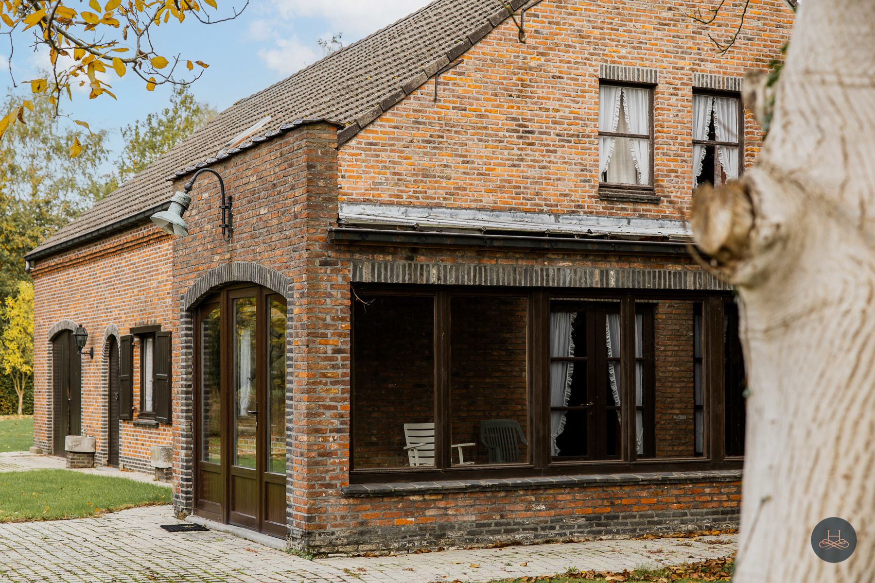 Groen, rustig gelegen woning op 1.71 ha tussen de weilanden foto 8