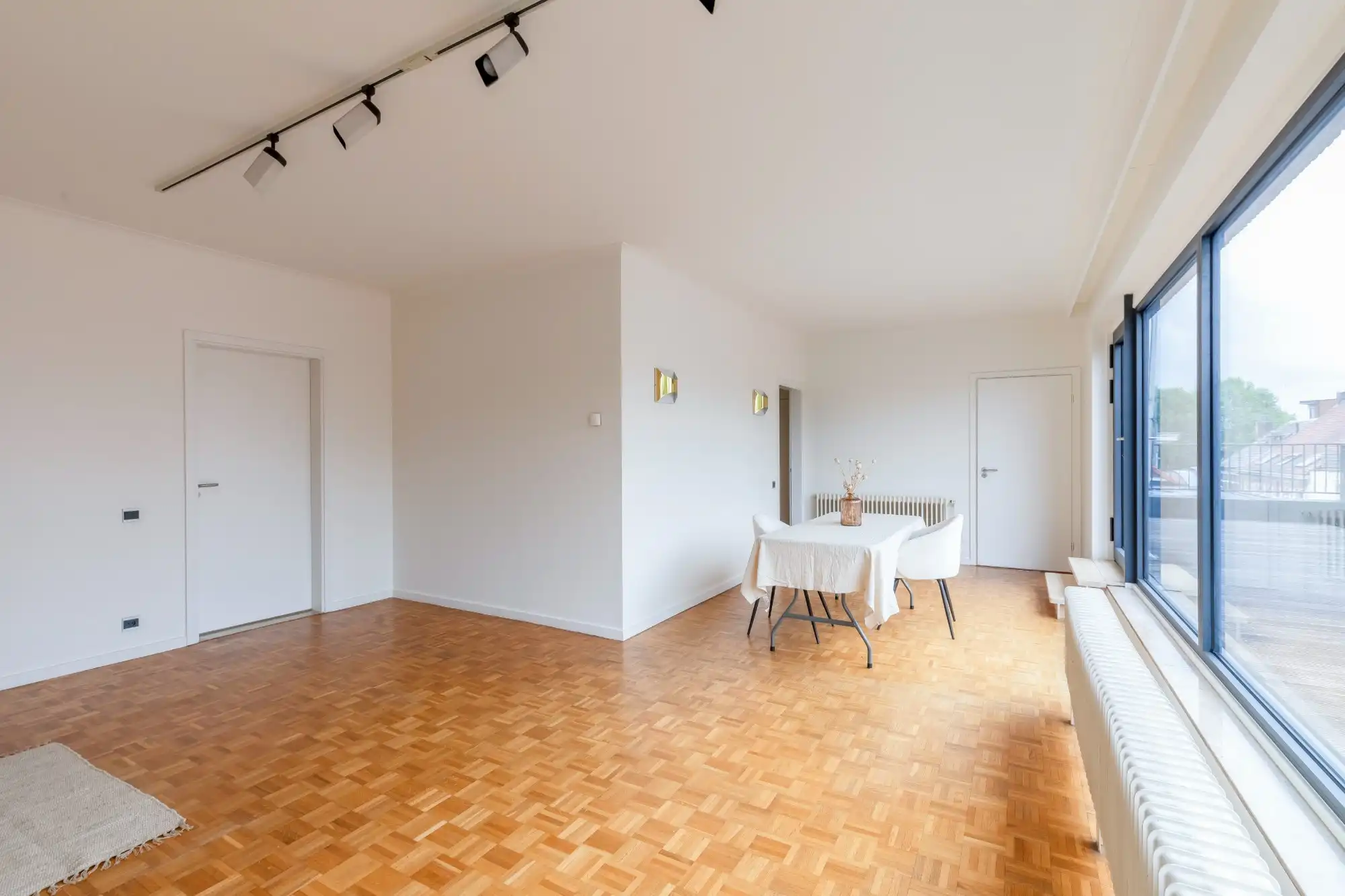 Dakappartement met ruim zuidgericht terras in centrum Sint-Niklaas foto 6