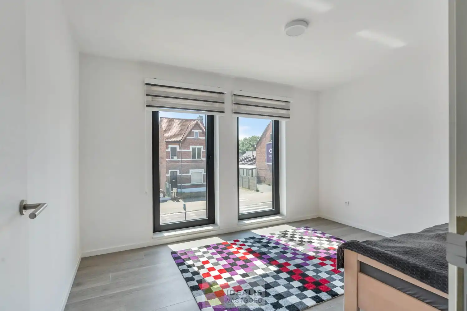 IDEALIS VASTGOED – AANGENAME INSTAPKLARE ÉÉNGEZINSWONING NABIJ HET CENTRUM VAN HEPPEN (LEOPOLDSBURG)! De woning omvat 141m² netto bewoonbare oppervlakte met een fijne leefruimte, 3 slaapkamers, eetkamer, dressing en badkamer!! Zeer geschikt voor kandidaten op zoek naar een instapklare woning met een vlotte bereikbaarheid van woonkernen als Heppen, Leopoldsburg, Beringen en Ham, tevens een vlotte verbinding naar autosnelweg E314! foto 18