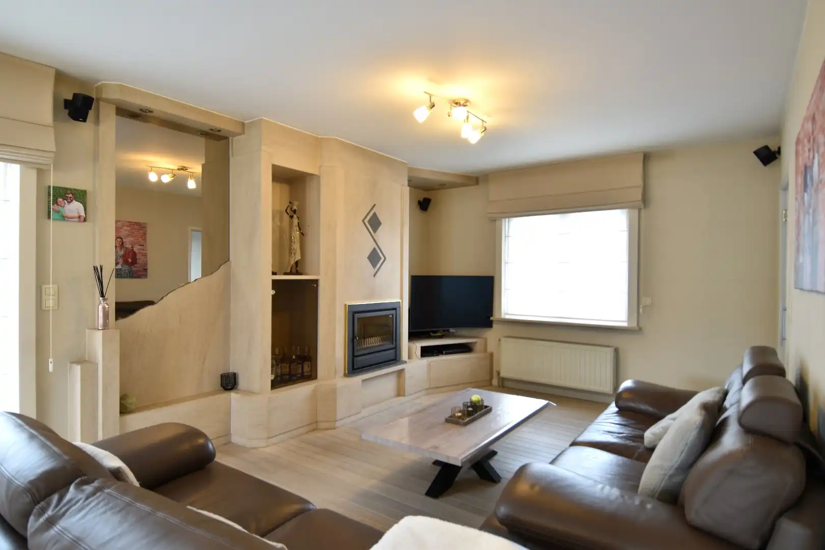 Instapklare halfopen bebouwing met 3 slaapkamers en 2 garages te Bissegem foto 6