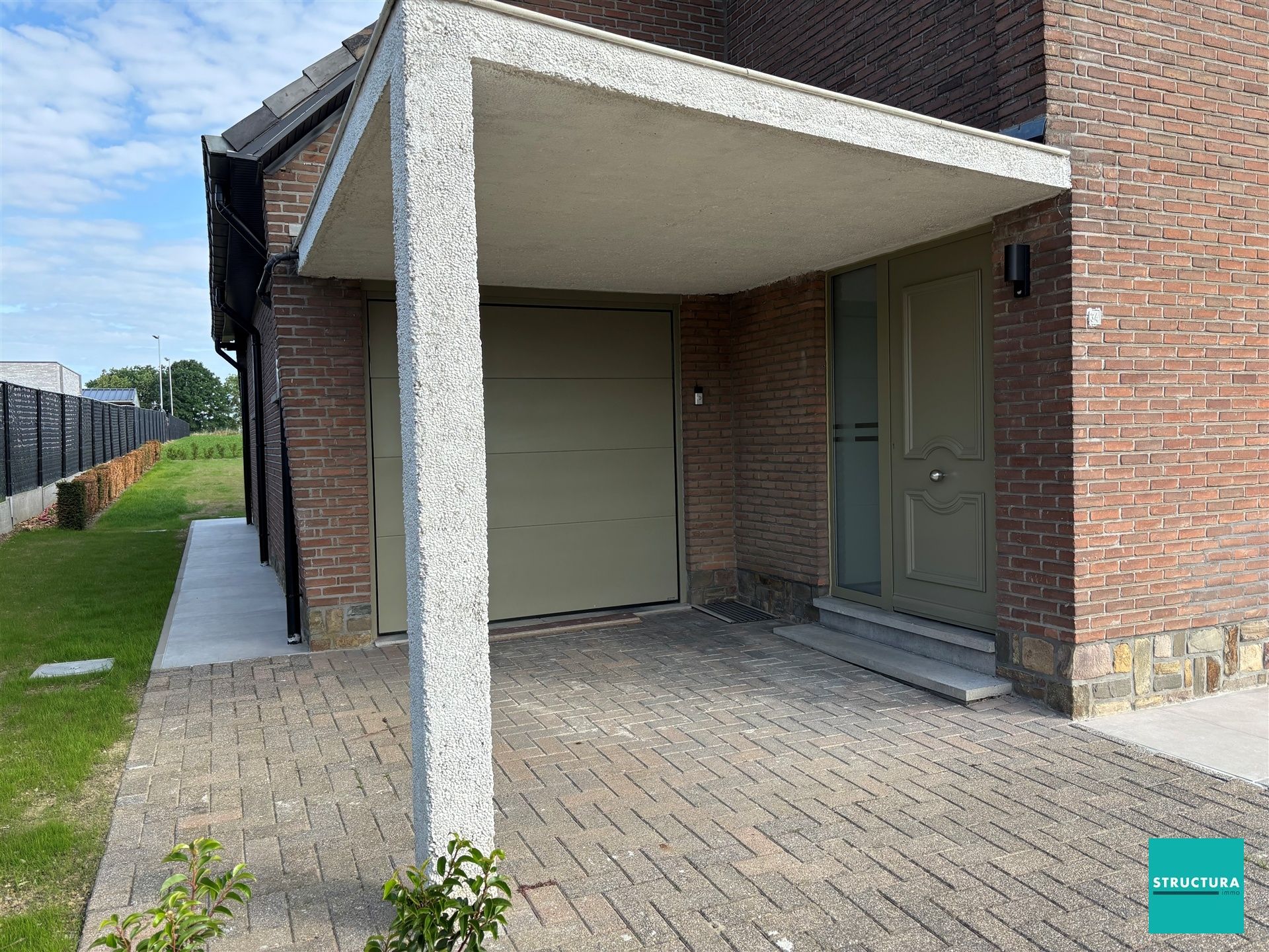 Volledig gerenoveerde woning gelegen op een rustige locatie foto 3
