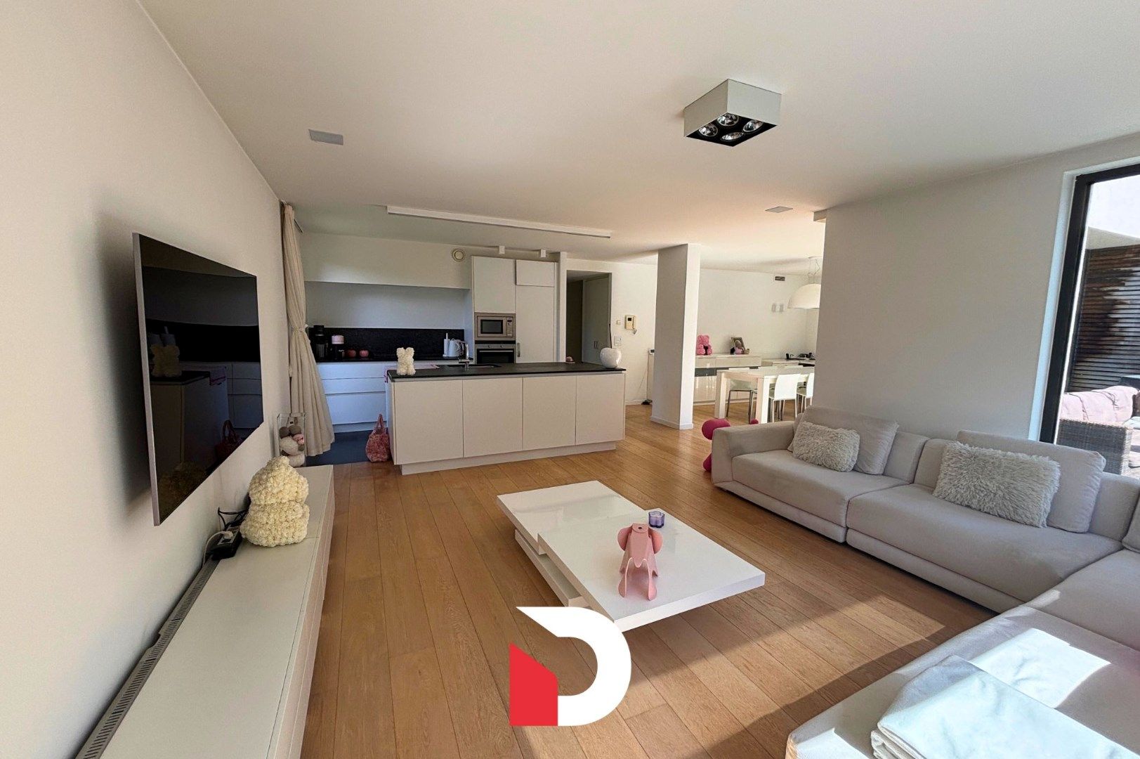 Ruim en Luxueus Appartement te Huur in Residentie Minnewater – Brugge Centrum foto 5