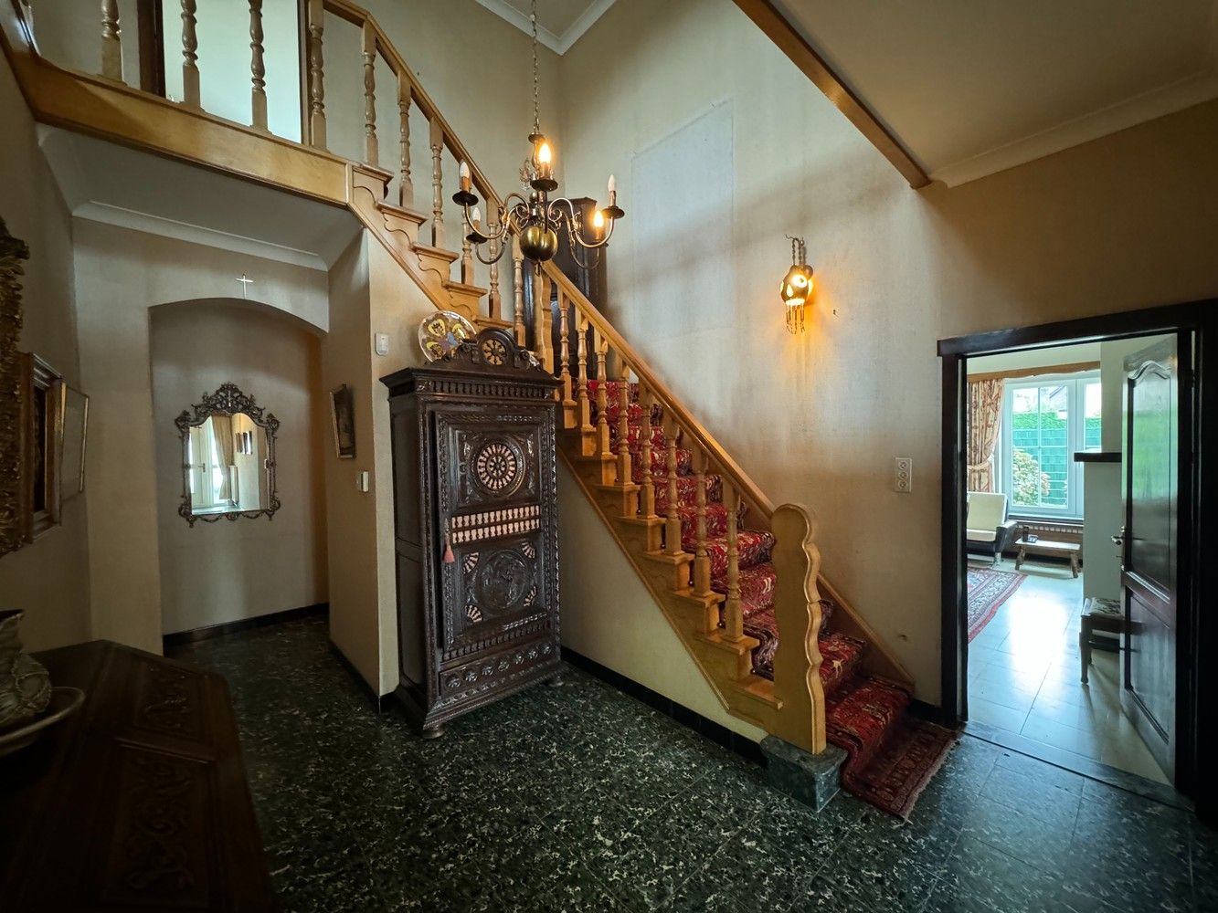 Ruim gezinshuis met grote tuin nabij centrum Zutendaal foto 3