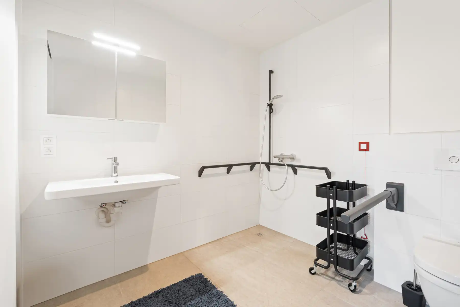 Moderne assistentiewoning met terras foto 8