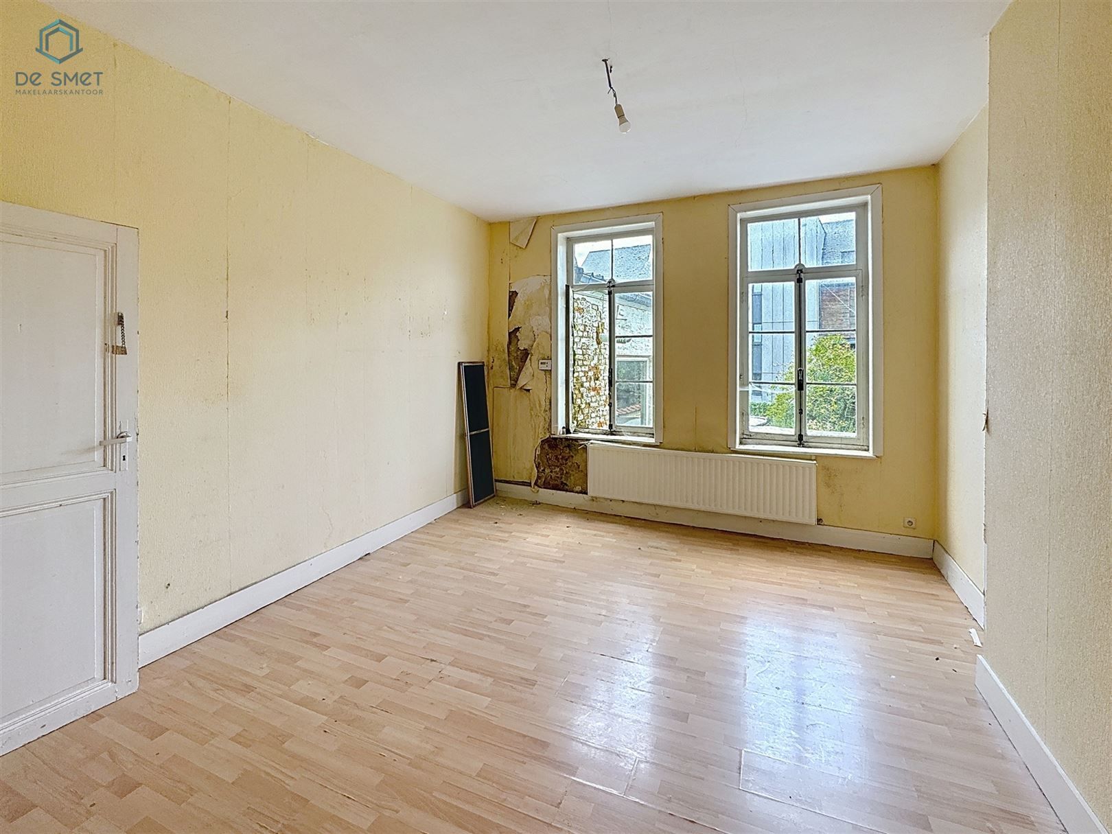 Gebouw met 2 woonentiteiten te koop in hartje Aat veel potentieel! foto 17