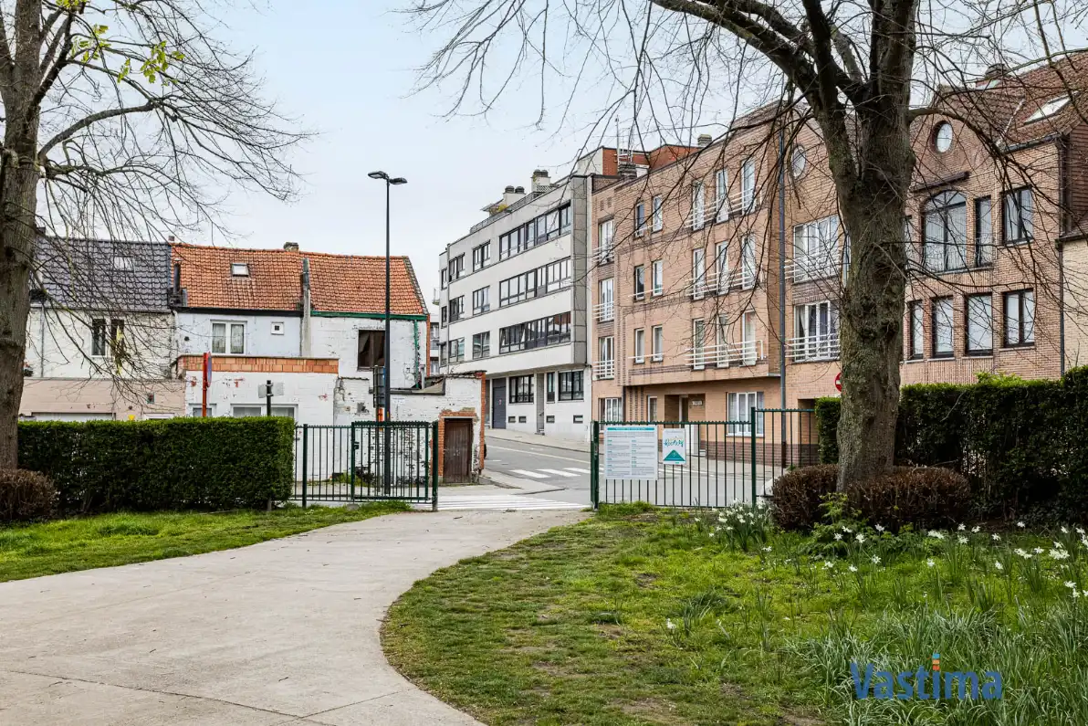 Gelijkvloers appartement met 2 slaapkamers, ruim terras en staanplaats foto 22