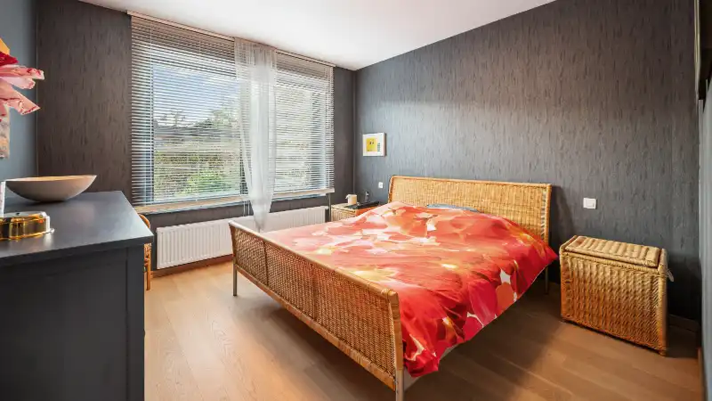 Moderne villa van 247m² op 58 are met bijgebouw-garage en zwembad foto 16