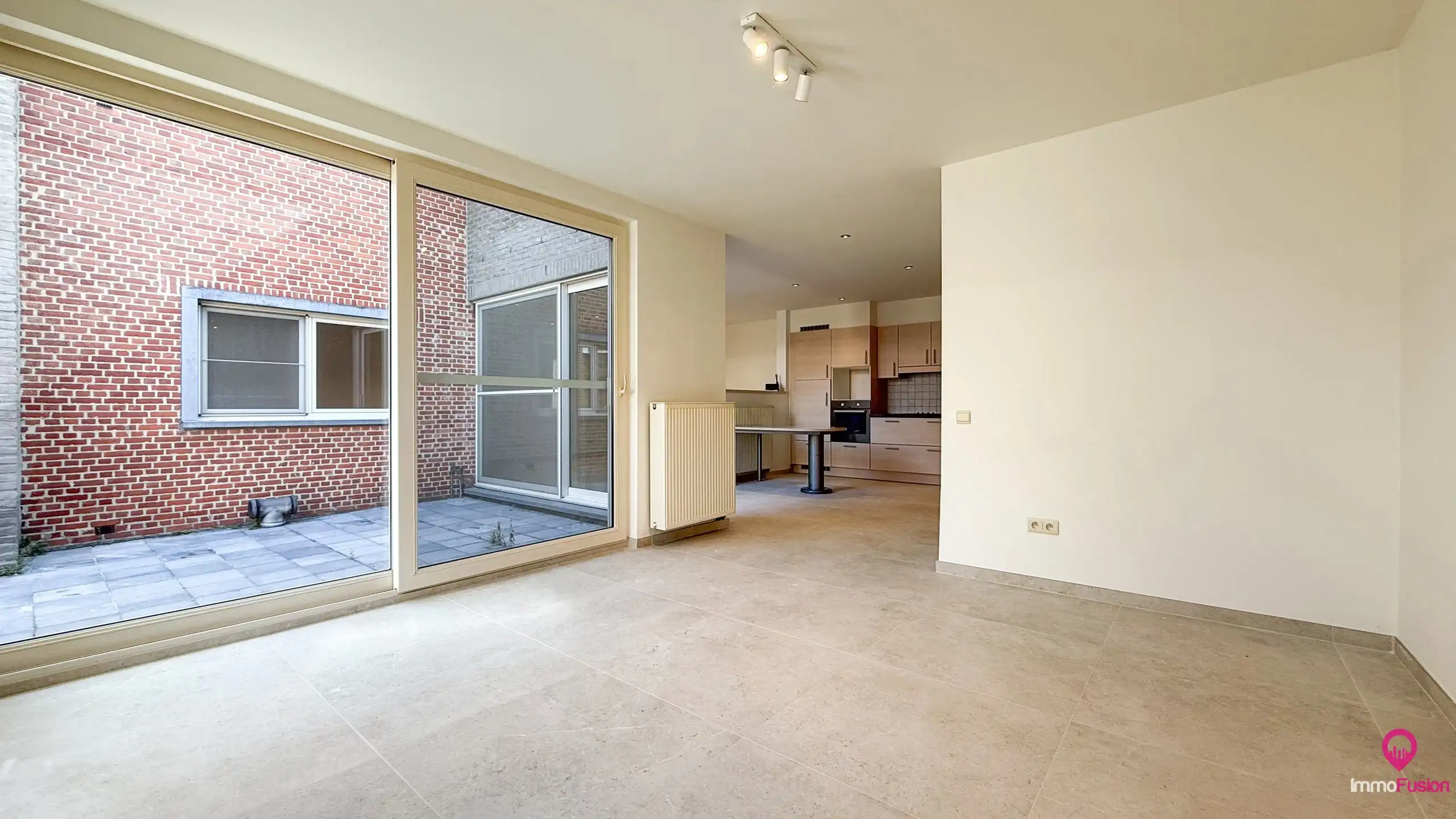 Ruim gelijkvloers appartement met tuin & garage in Beringen! foto 3