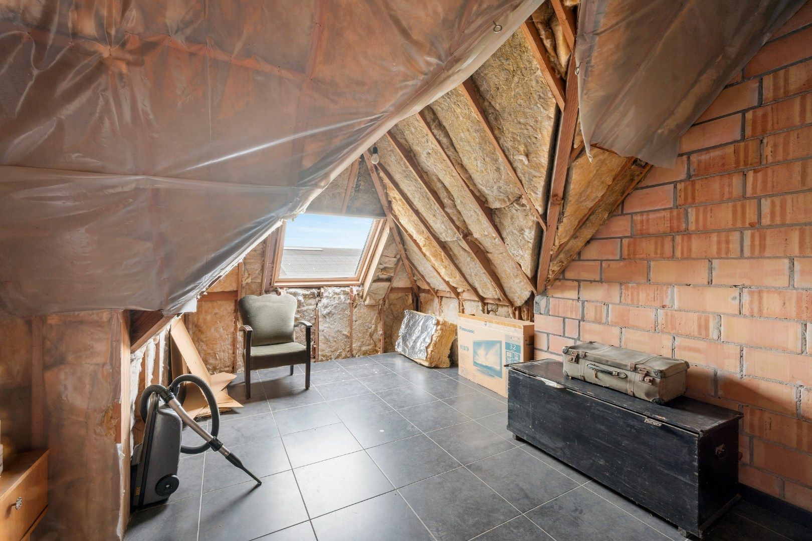 Recente halfopen woning met boomgaard in Ledegem foto 17